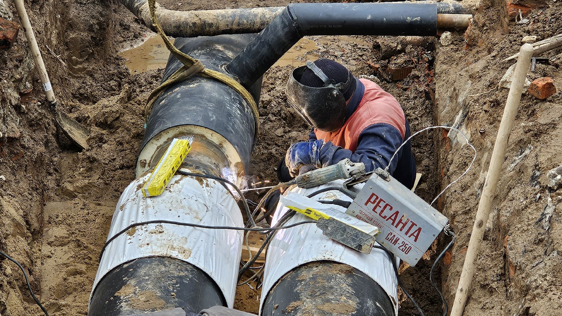 долгопрудный, инженерные сети, инженерные коммуникации, отопление, трубы горячего водоснабжения, замена трубопровода,