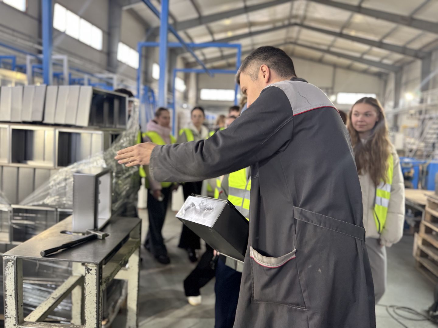 шаховская, завод, билет в будущее,школьники на экскурсии,