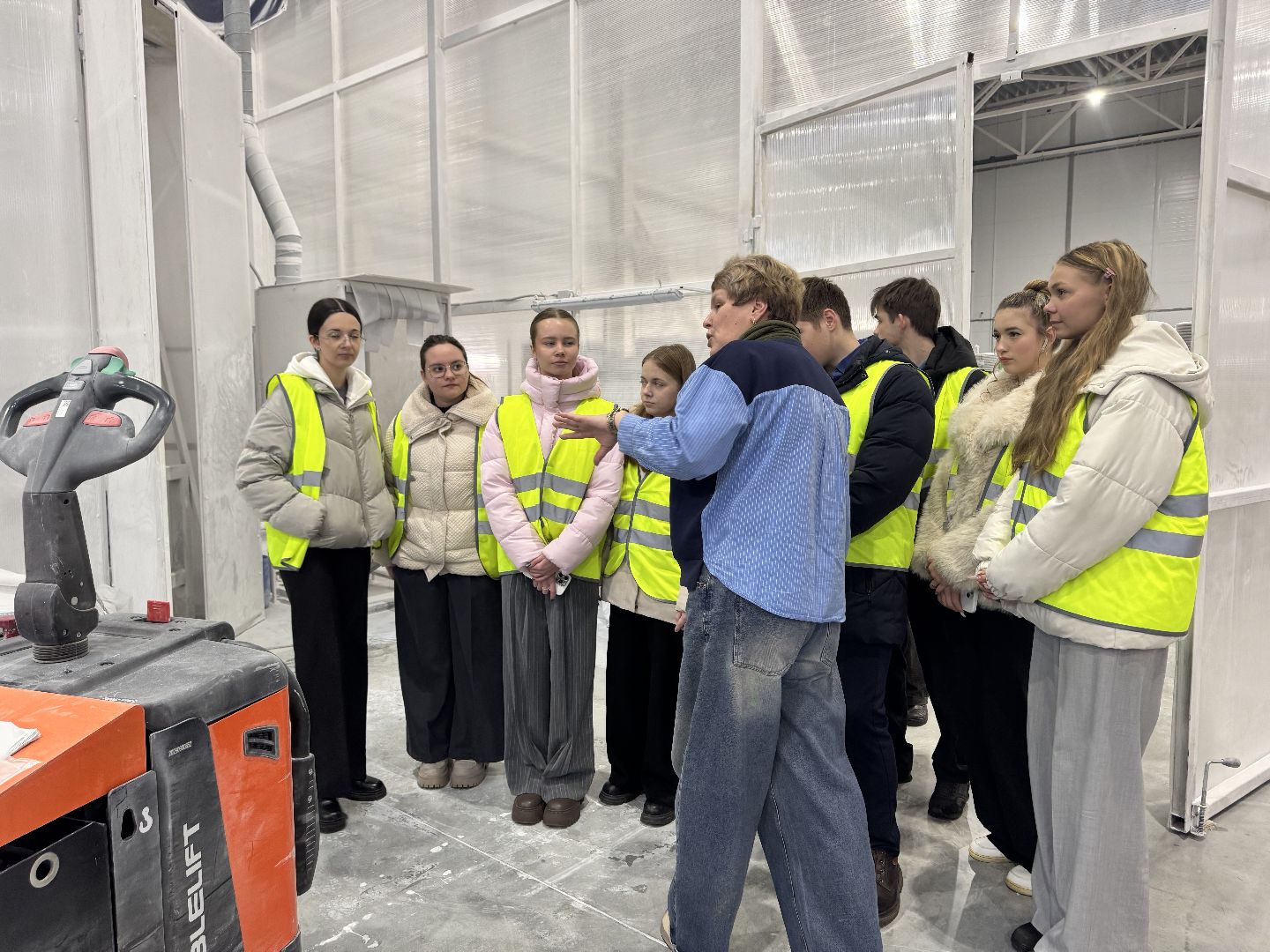 шаховская, завод, билет в будущее,школьники на экскурсии,