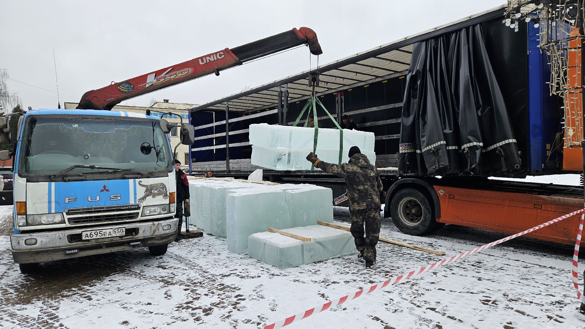долгопрудный, площадь собина, ледовый городок, зима в подмосковье 2025,