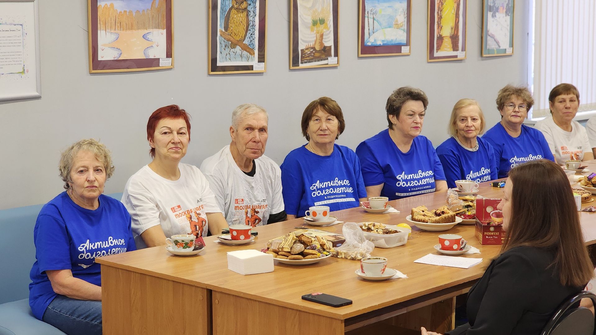 активное долголетие, человек идущий, северная ходьба, лосино-петровский,