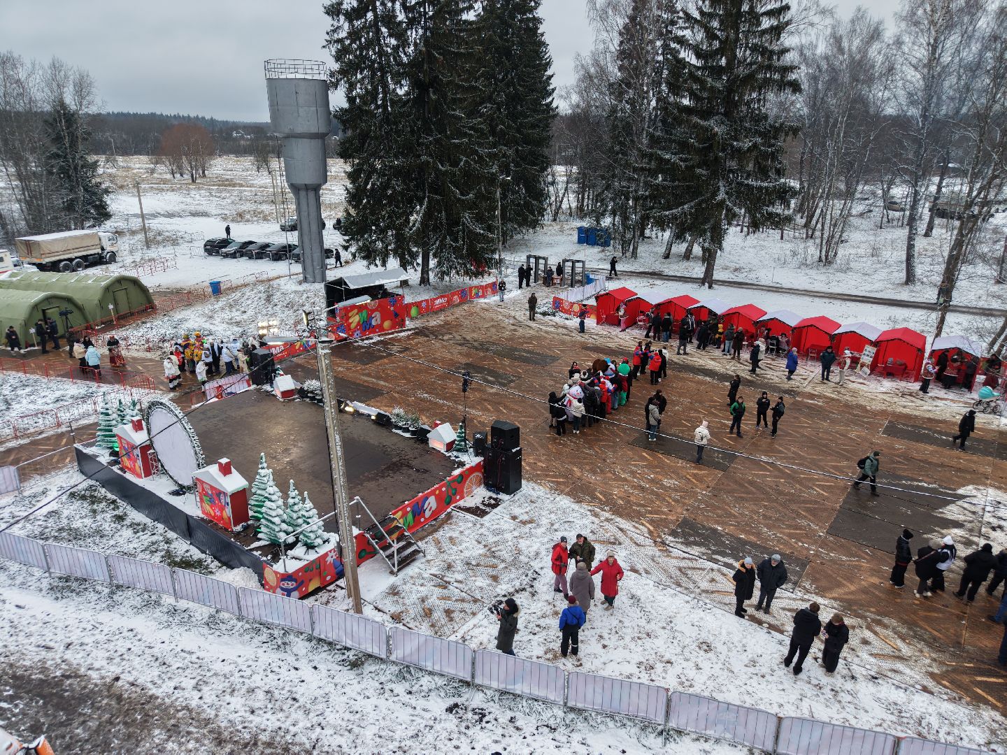 видео с коптера, новогодняя ель, ель из рузы в кремль,
