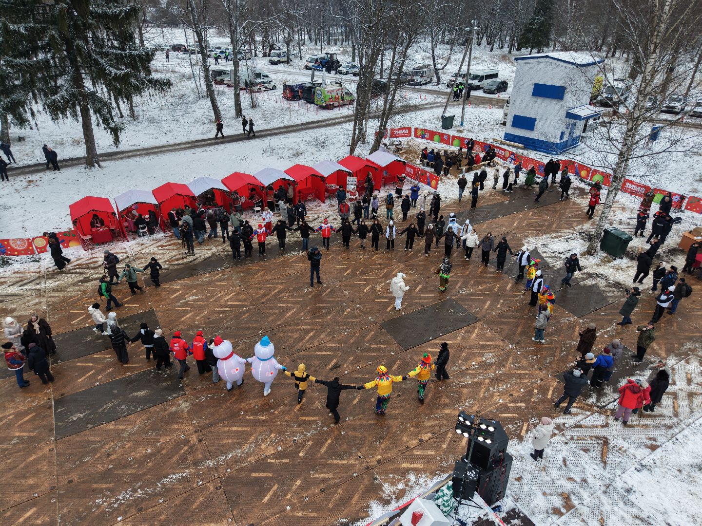 видео с коптера, новогодняя ель, ель из рузы в кремль,