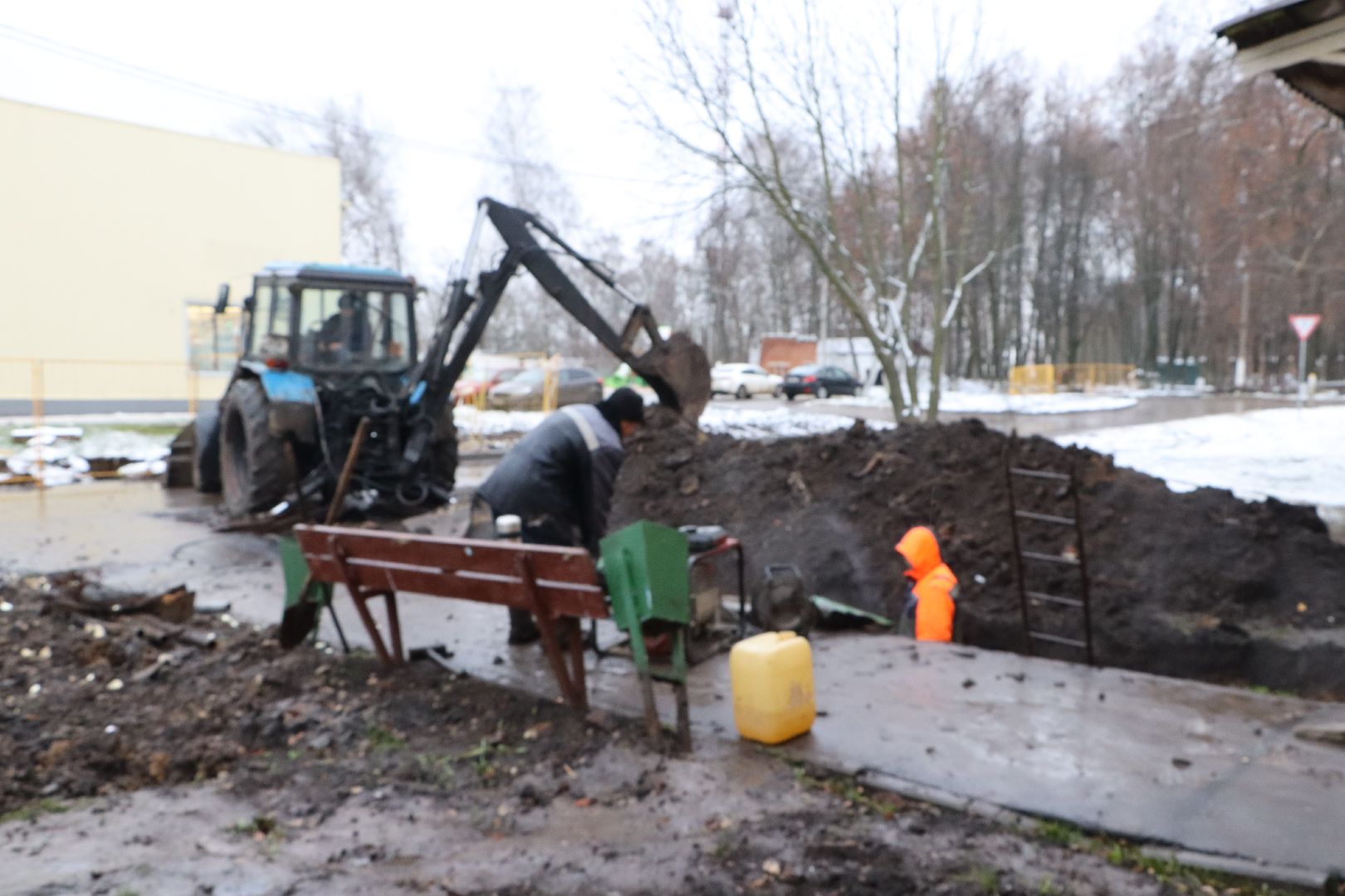 серебряные пруды, поселок успенский, ликвидация аварии на теплотрассе,