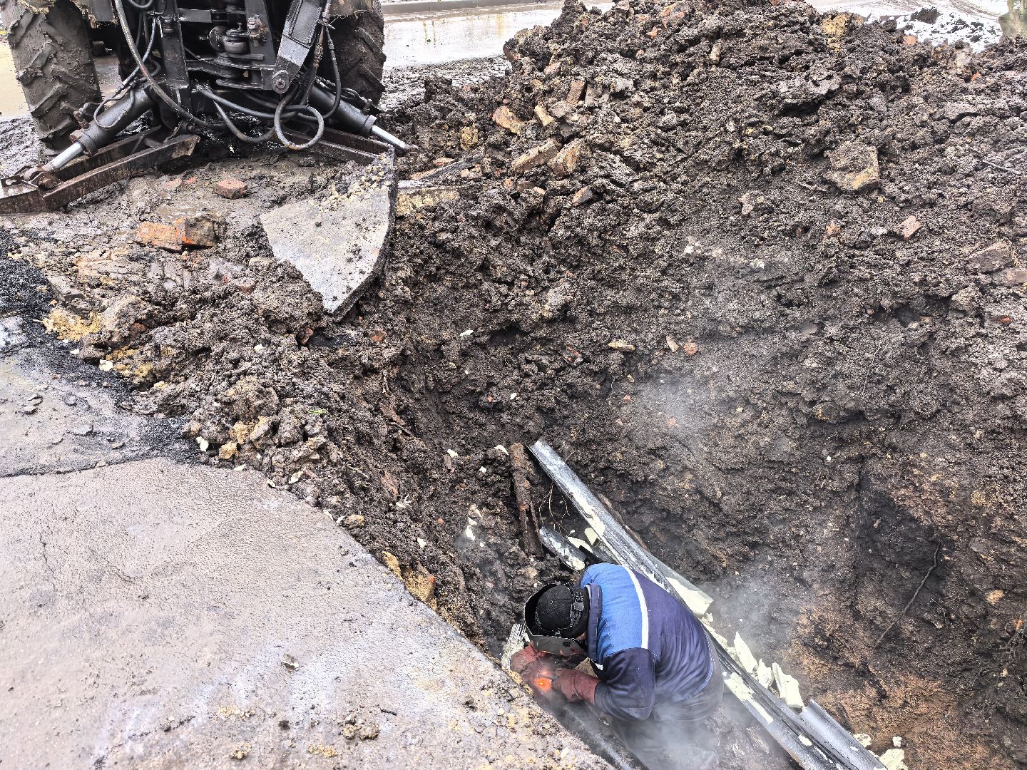 серебряные пруды, поселок успенский, ликвидация аварии на теплотрассе,