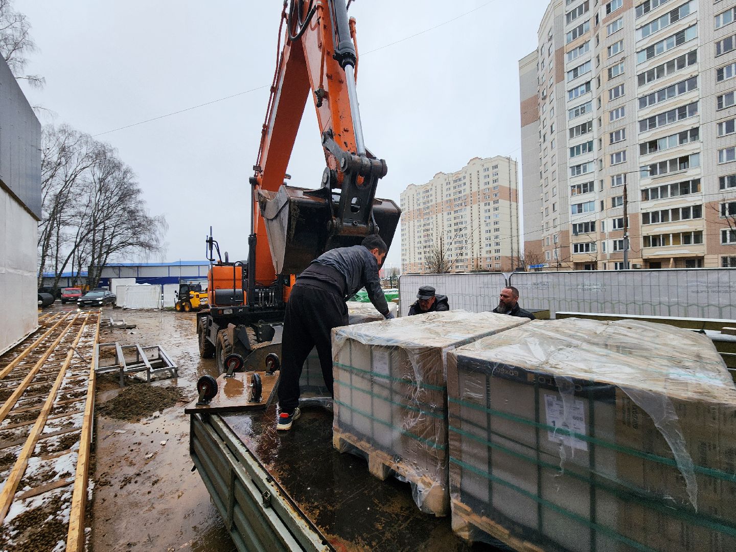 чехов,микрорайон губернский, лесопарк, строительство, благоустройство, универсальный павильон, летняя веранда, терраса, основание под веранду, проходы и проезды, пешеходные зоны, фасадные работы, инженерные сети, канализационно-насосная станция, видеокамеры,  серверная, кафе,госпрограмма московской области, формирование комфортной городской среды,