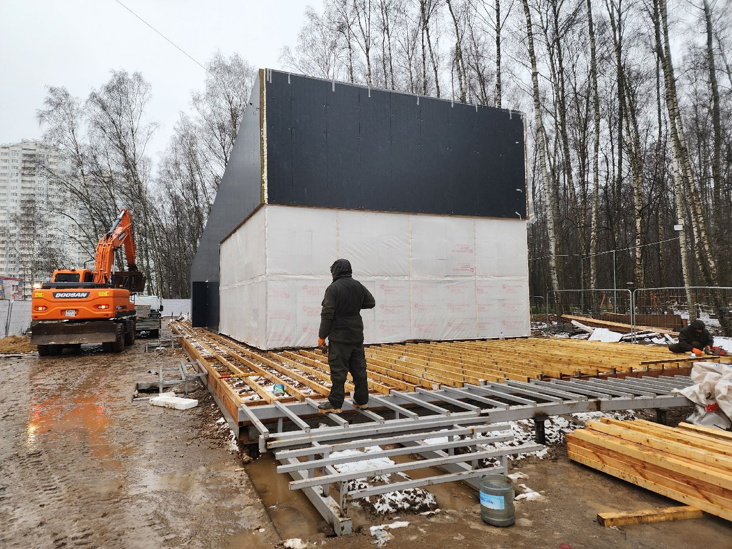 чехов,микрорайон губернский, лесопарк, строительство, благоустройство, универсальный павильон, летняя веранда, терраса, основание под веранду, проходы и проезды, пешеходные зоны, фасадные работы, инженерные сети, канализационно-насосная станция, видеокамеры,  серверная, кафе,госпрограмма московской области, формирование комфортной городской среды,