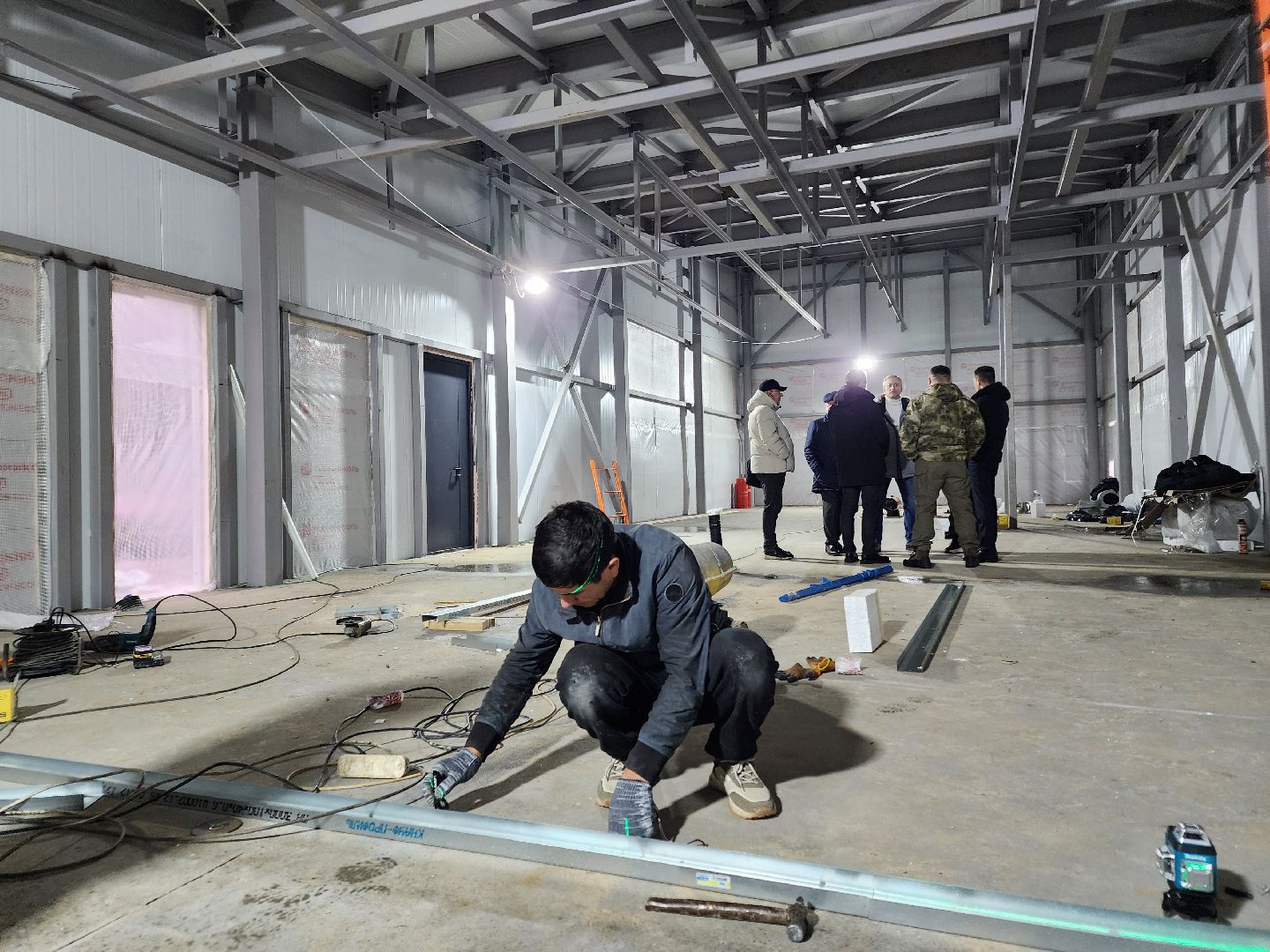 чехов,микрорайон губернский, лесопарк, строительство, благоустройство, универсальный павильон, летняя веранда, терраса, основание под веранду, проходы и проезды, пешеходные зоны, фасадные работы, инженерные сети, канализационно-насосная станция, видеокамеры,  серверная, кафе,госпрограмма московской области, формирование комфортной городской среды,