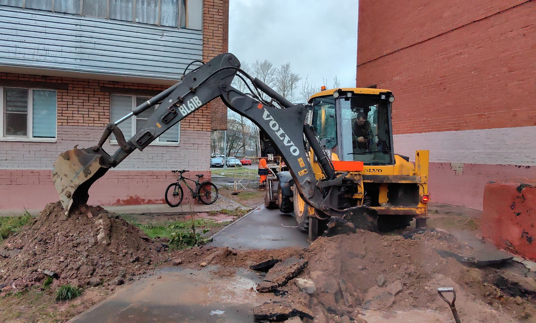 труба, горячая вода, отопление, бригада, водоканал,