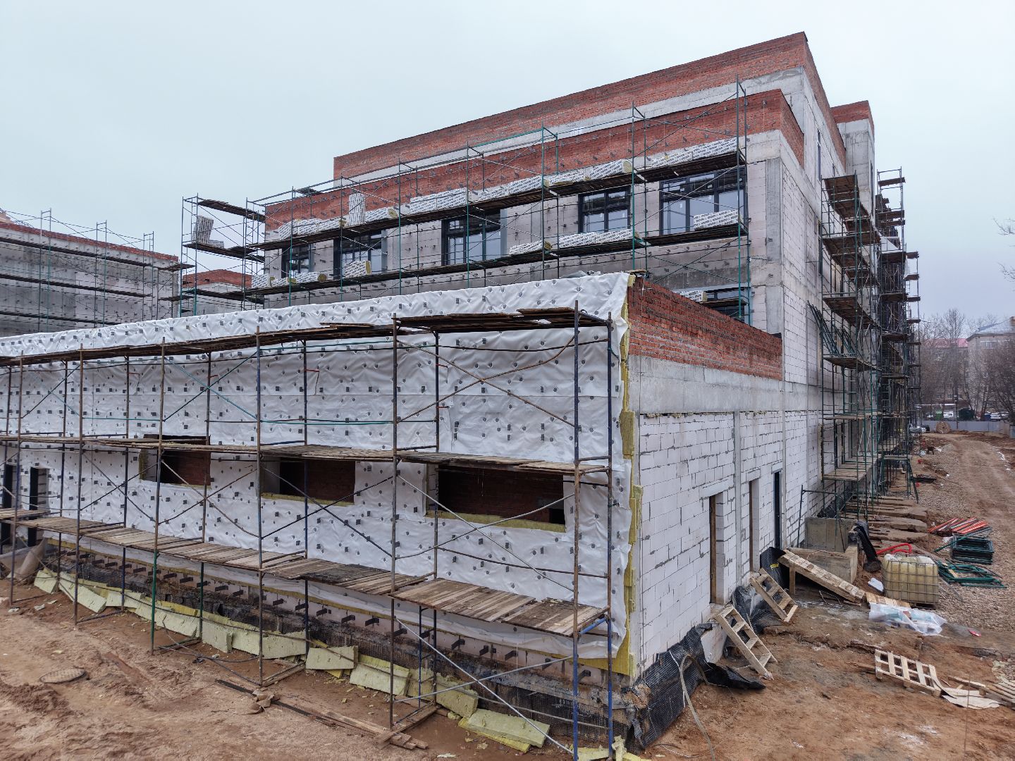 видео с коптера, пристройка к школе 16 в подольске,