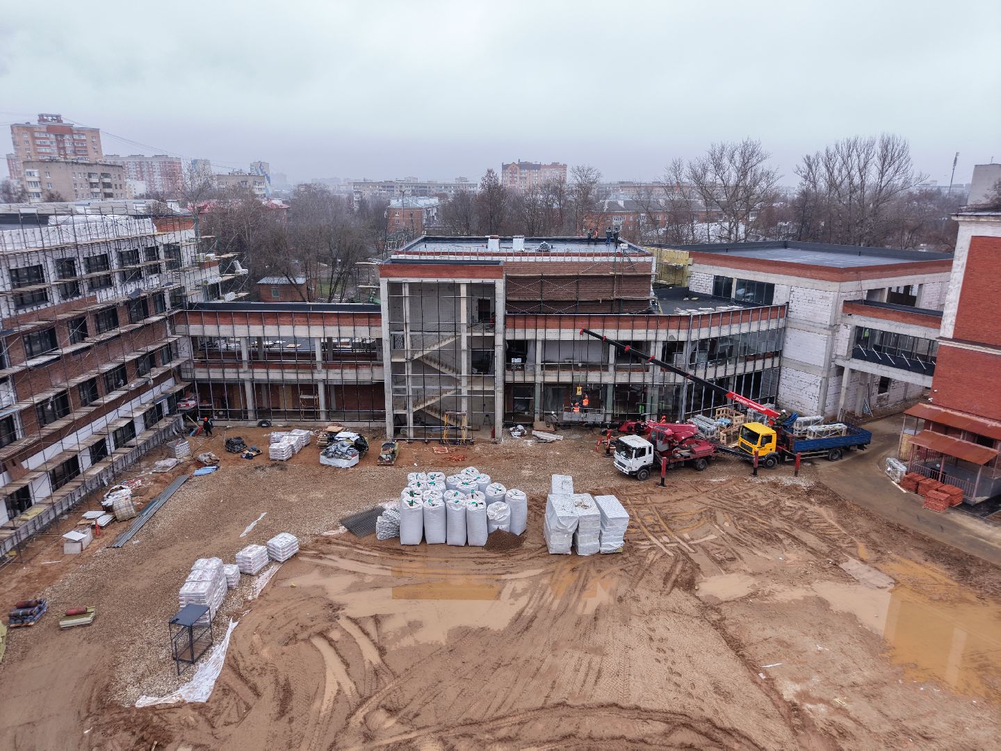 видео с коптера, пристройка к школе 16 в подольске,