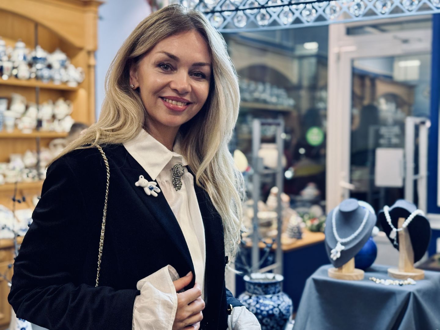 гжель, гжельский фарфоровый завод, современная гжель, декоративно-прикладное искусство, народный художественный промысел, промыслы, коллаборация промысла, коллаборация гжель,