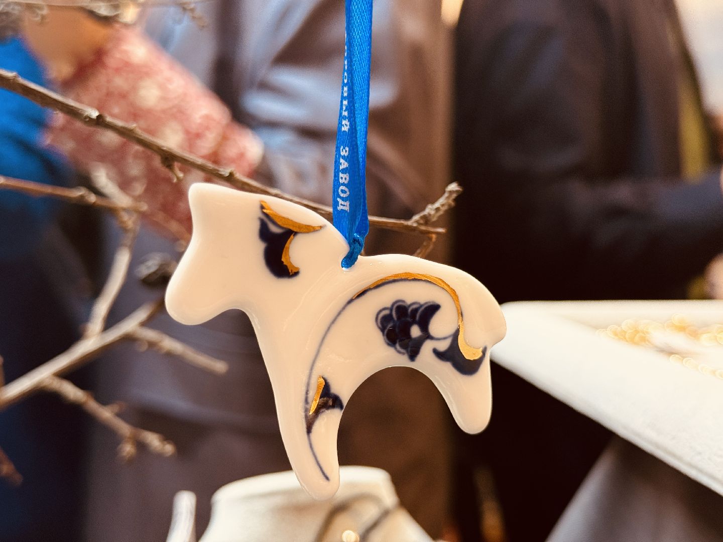 гжель, гжельский фарфоровый завод, современная гжель, декоративно-прикладное искусство, народный художественный промысел, промыслы, коллаборация промысла, коллаборация гжель,