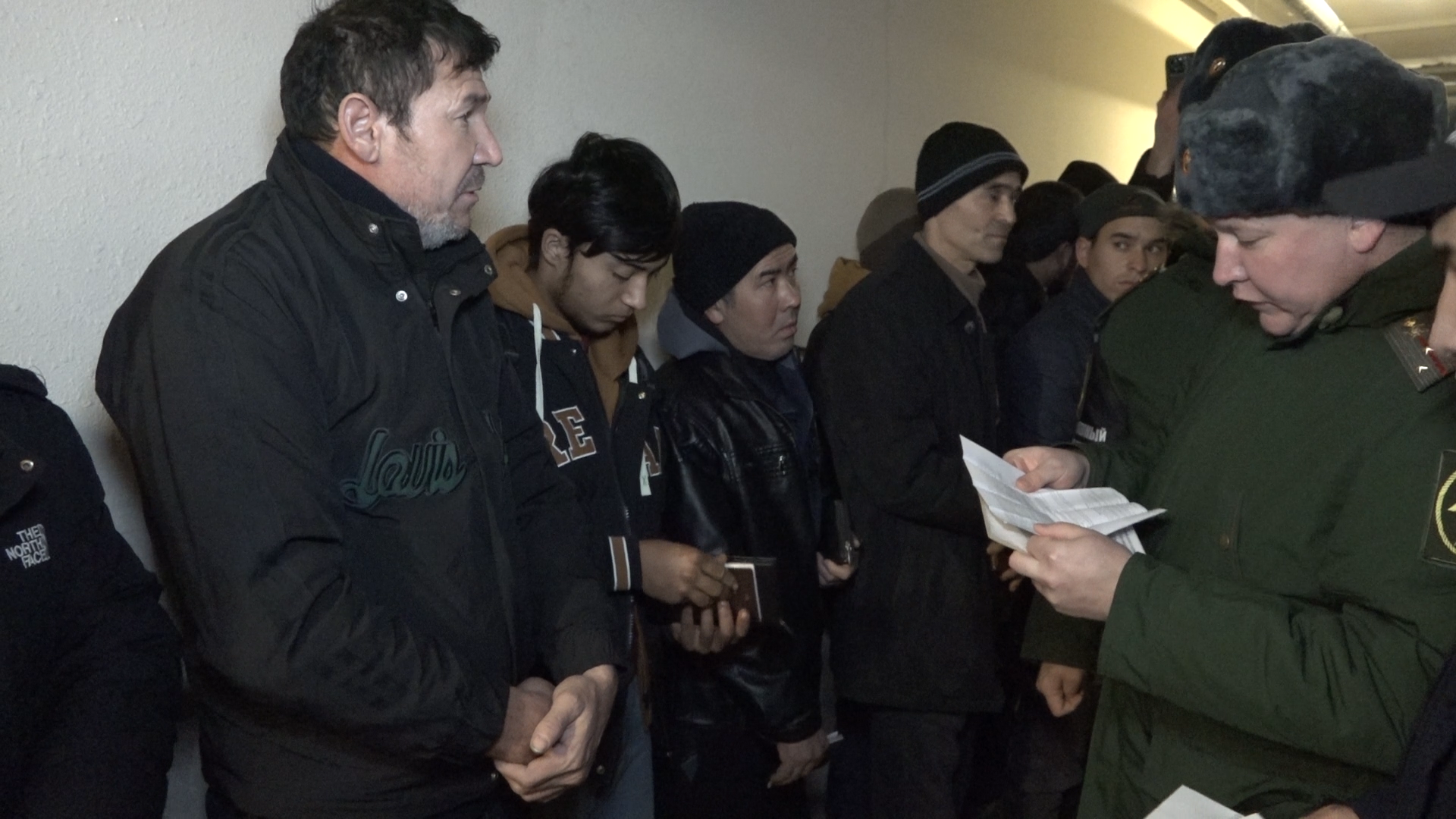 рейд ск, мигранты, постановка на воинский учет, одинцовский военкомат, проверка мигрантов,