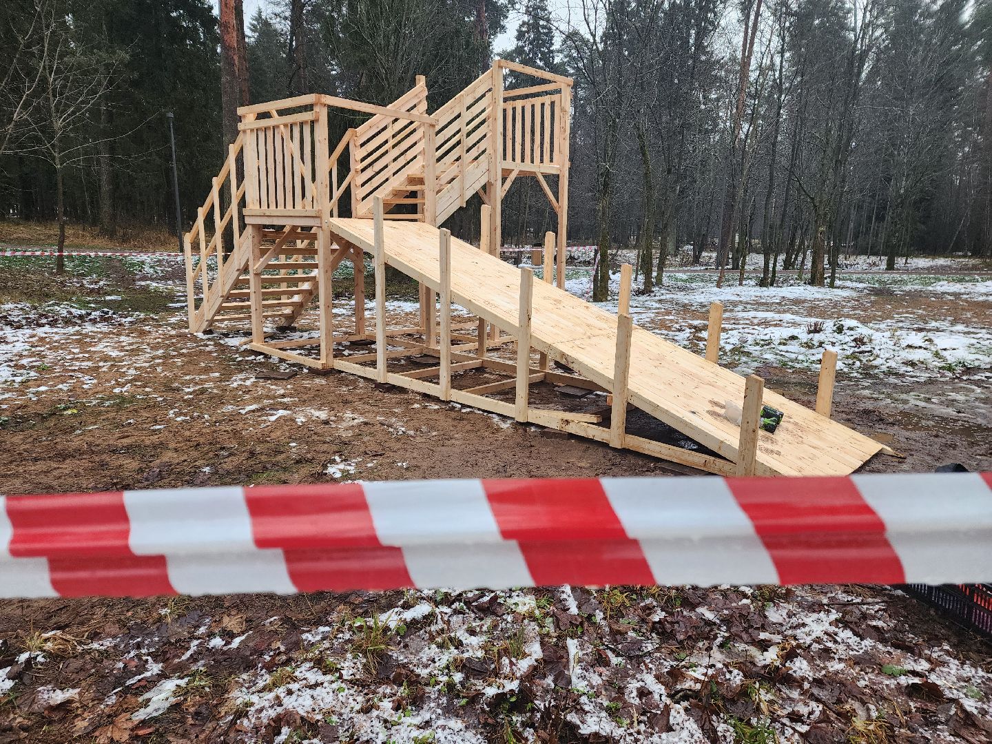 красноармейск, городской округ пушкинский, банный лес, горка для тюбинга,