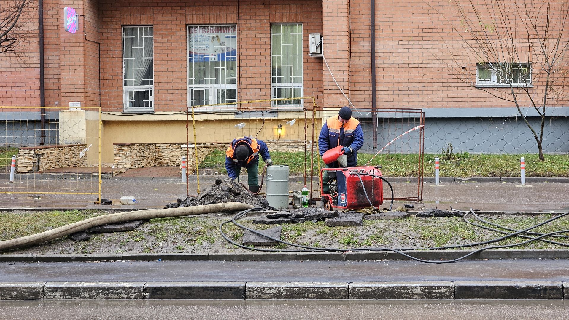 долгопрудный, инженерные коммуникации, инженерные сети, канализационная сеть, канализационный коллектор, канализационные колодцы,ремонт канализационного коллектора,