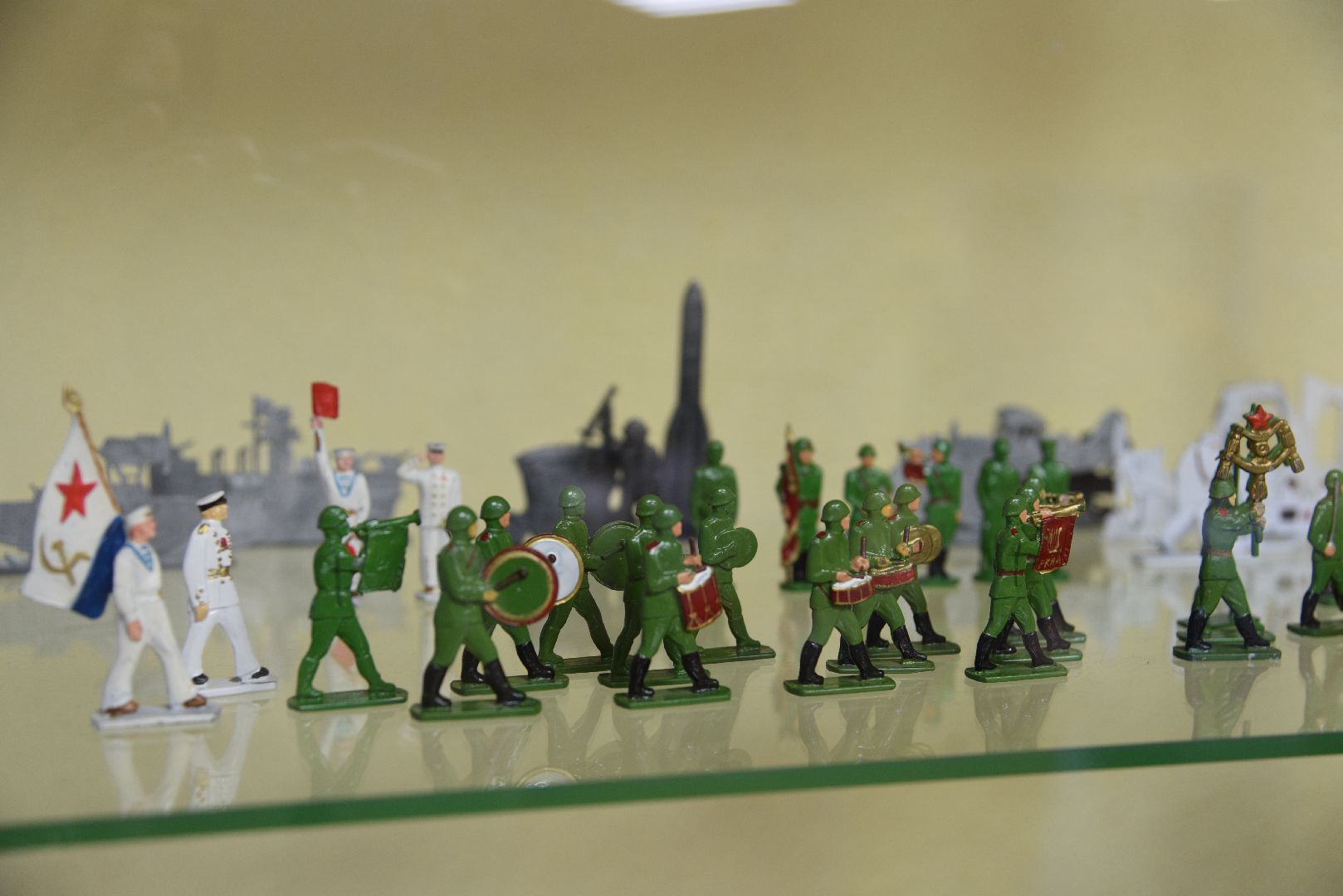 лотошино, выставка игрушек, лотошинская библиотека,