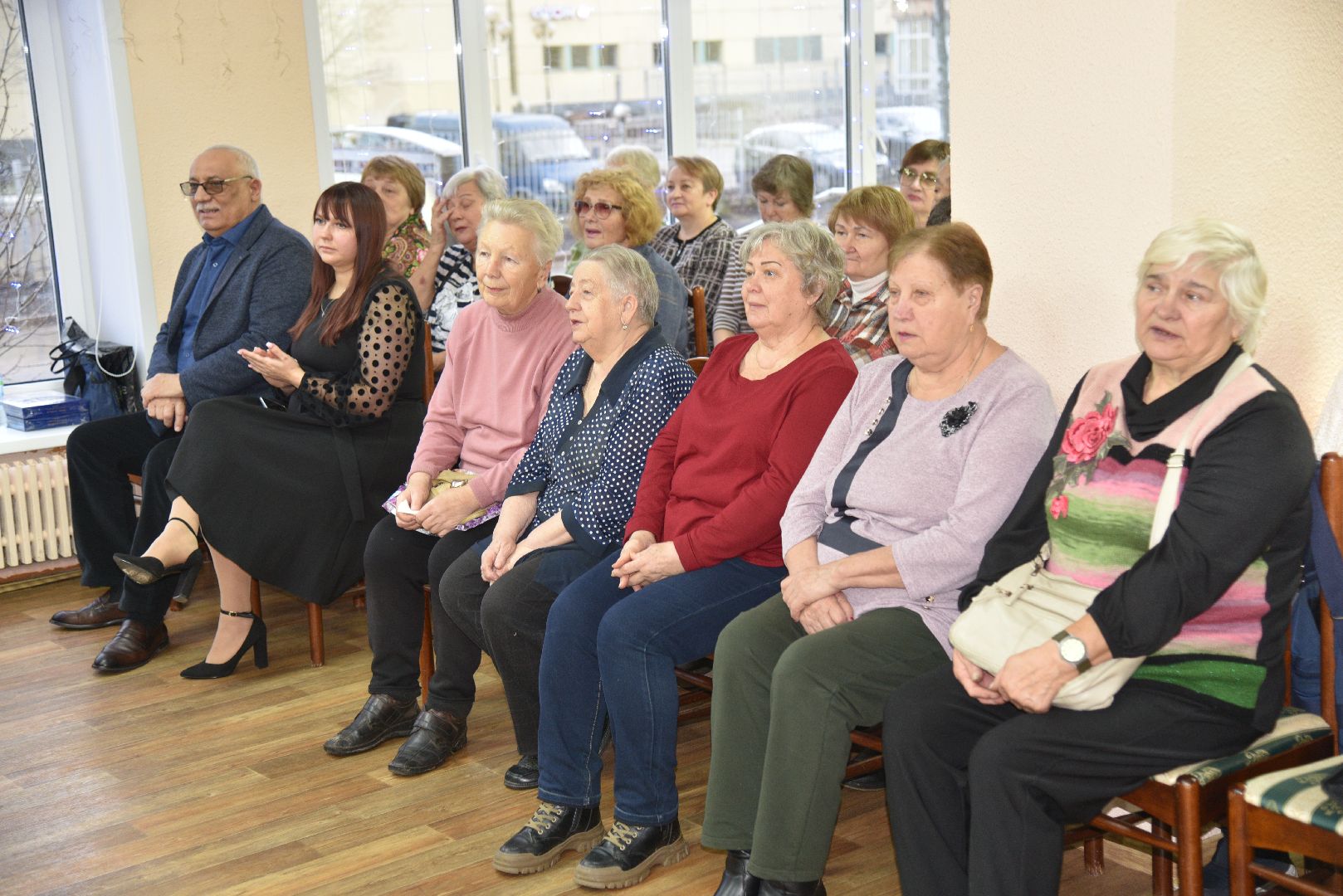 лотошино, выставка игрушек, лотошинская библиотека,