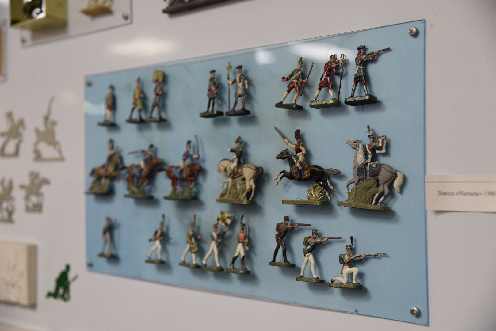 лотошино, выставка игрушек, лотошинская библиотека,