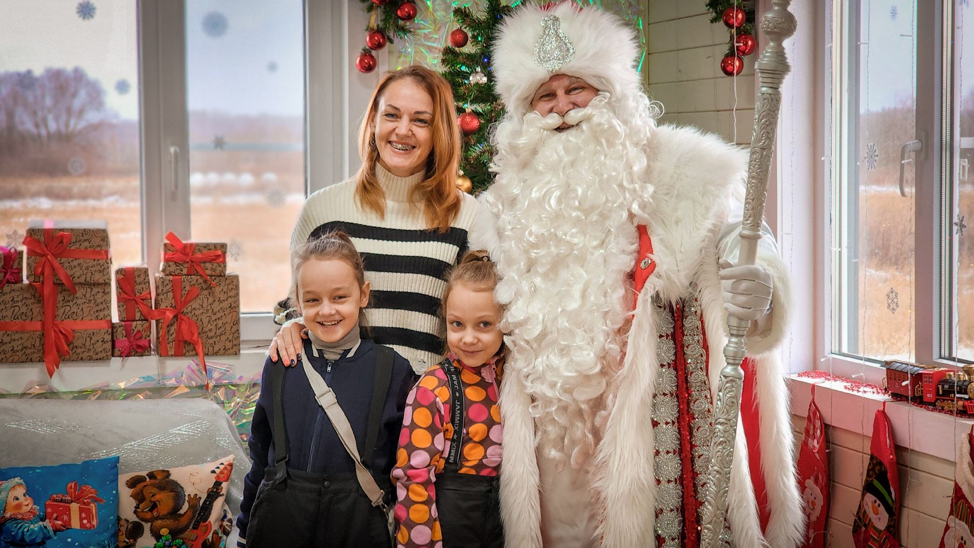 бронницы, новогодний праздник в парке, резиденция деда мороза в бронницах, интервью с дедом морозом,