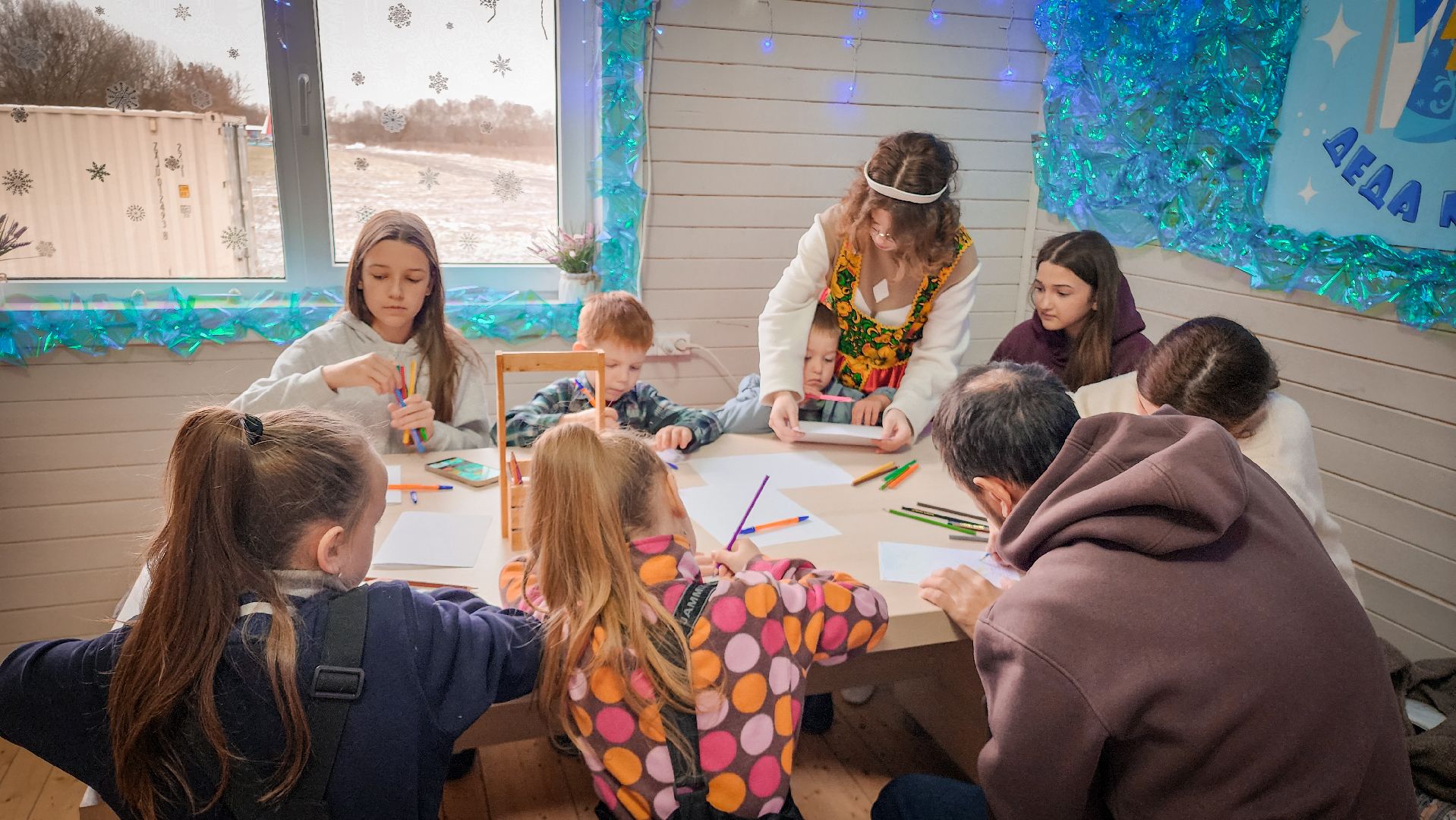 бронницы, новогодний праздник в парке, резиденция деда мороза в бронницах, интервью с дедом морозом,