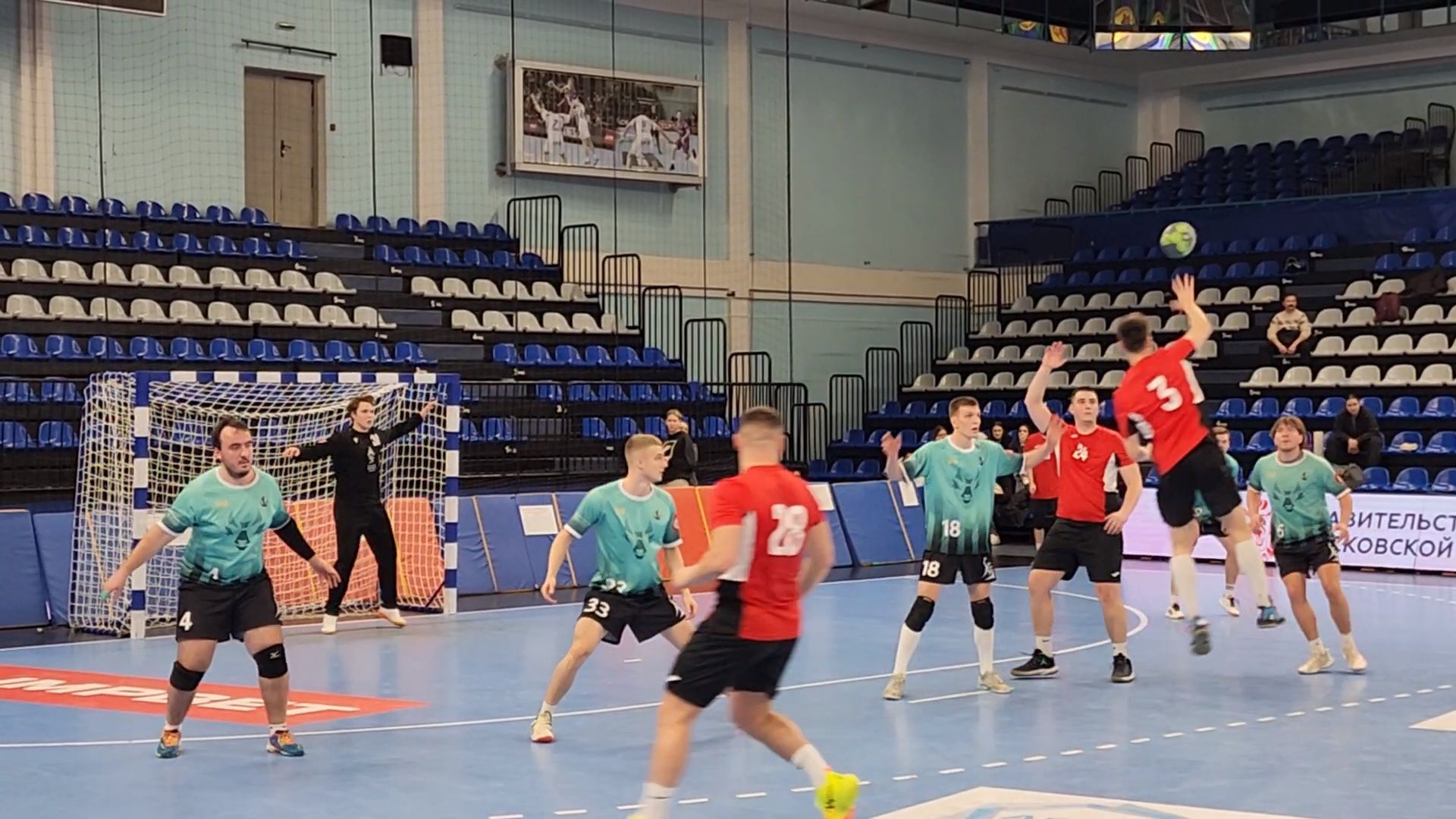 чехов,дворец спорта олимпийский, любительский турнир по гандболу, герои города, любители и профессионалы, разные возрастные категории, рекордное количество команд, круговая система, отборочные игры,  матчи плей-офф, расписание игр, чеховские медведи,крупнейший в россии турнир, всероссийские соревнования по гандболу, министерство спорта и туризма подмосковья,