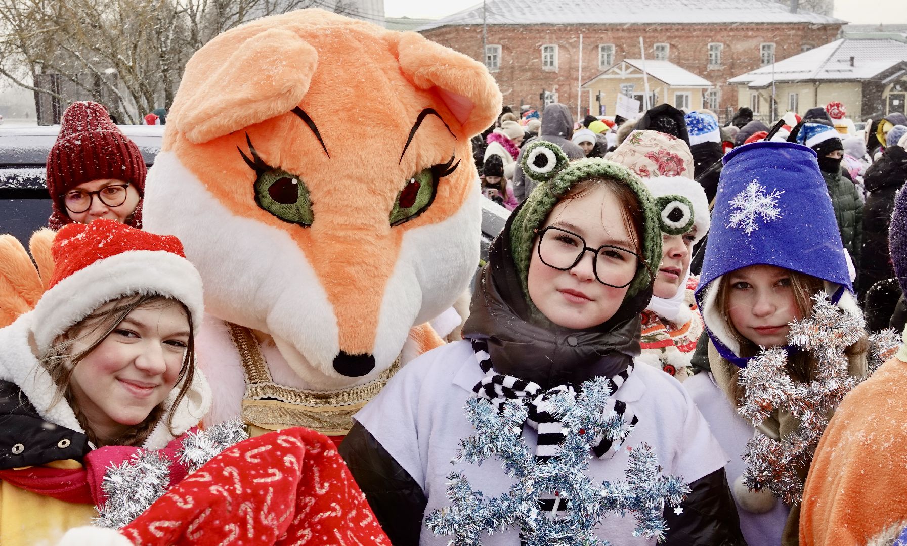 зима в подмосковье , сергиев посад , сергиево-посадский городской округ, парад дедов морозов  , новый год,
