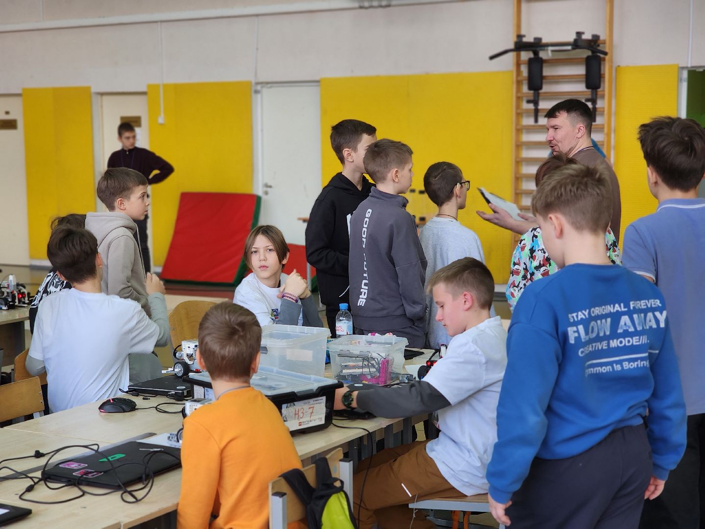 королёв, кванториум в королеве, центр орбита, космороботс, робототехника,