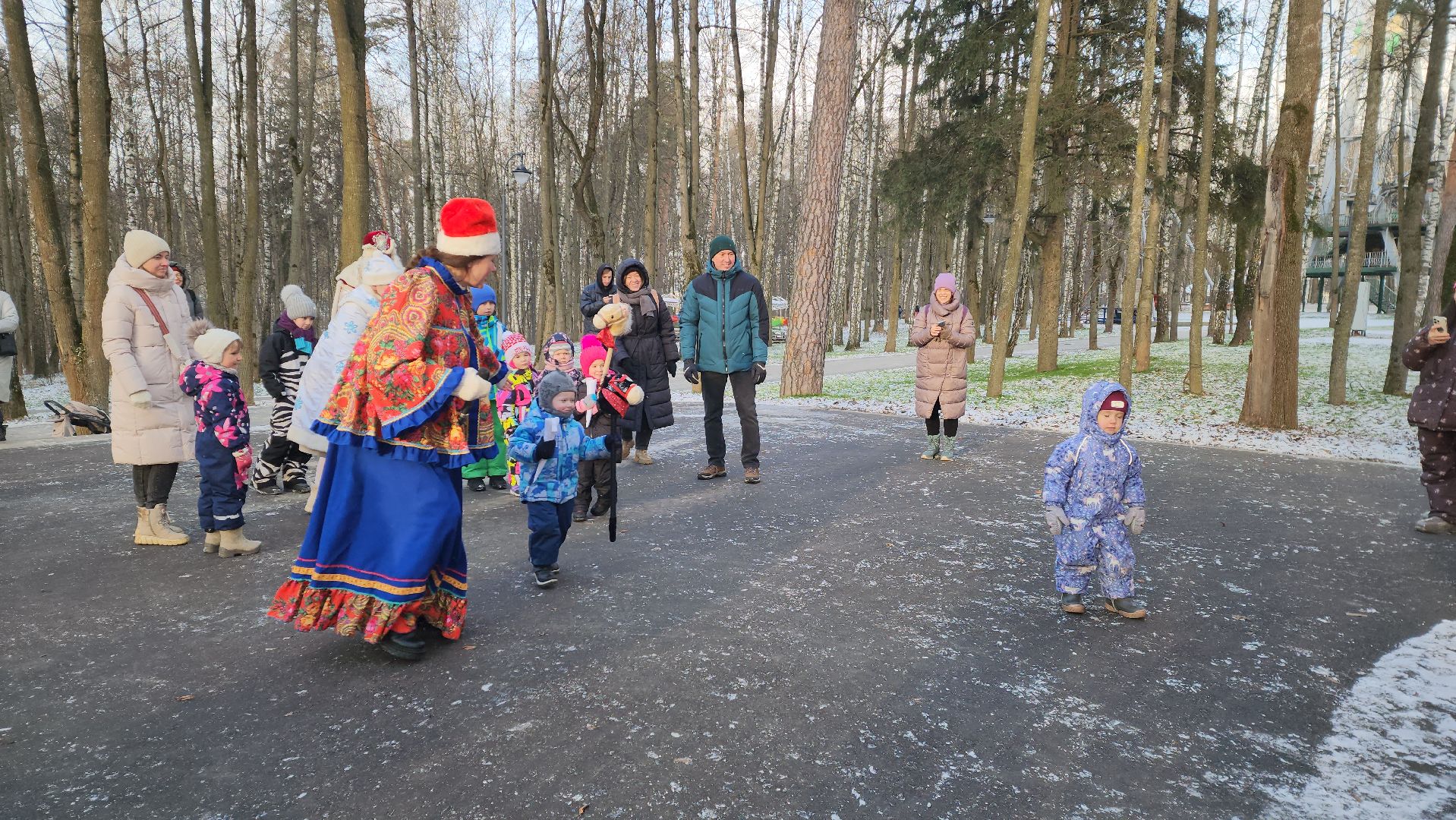 зима в  подмосковье, красногорск, дед мороз, городской парк,