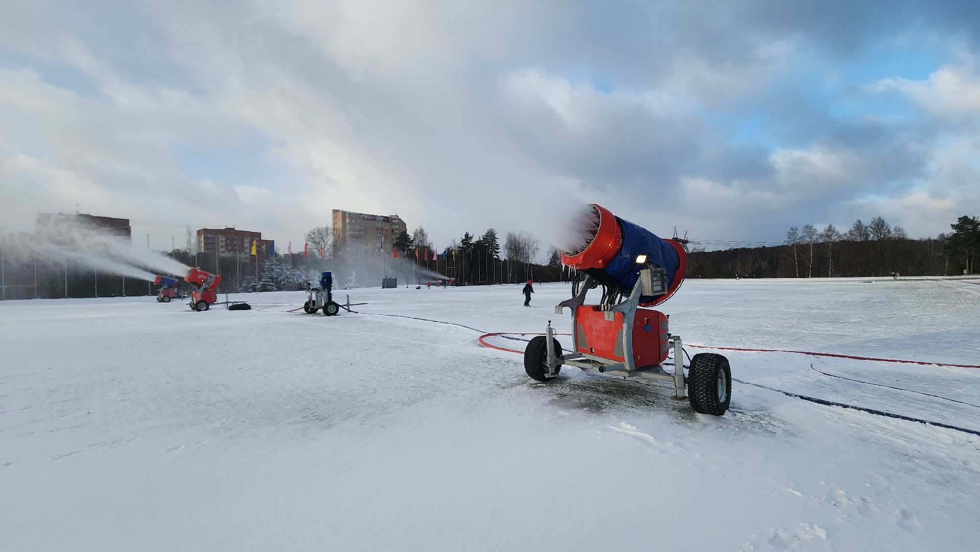 лыжный стадион, снеговые пушки, зима в  подмосковье, красногорск,