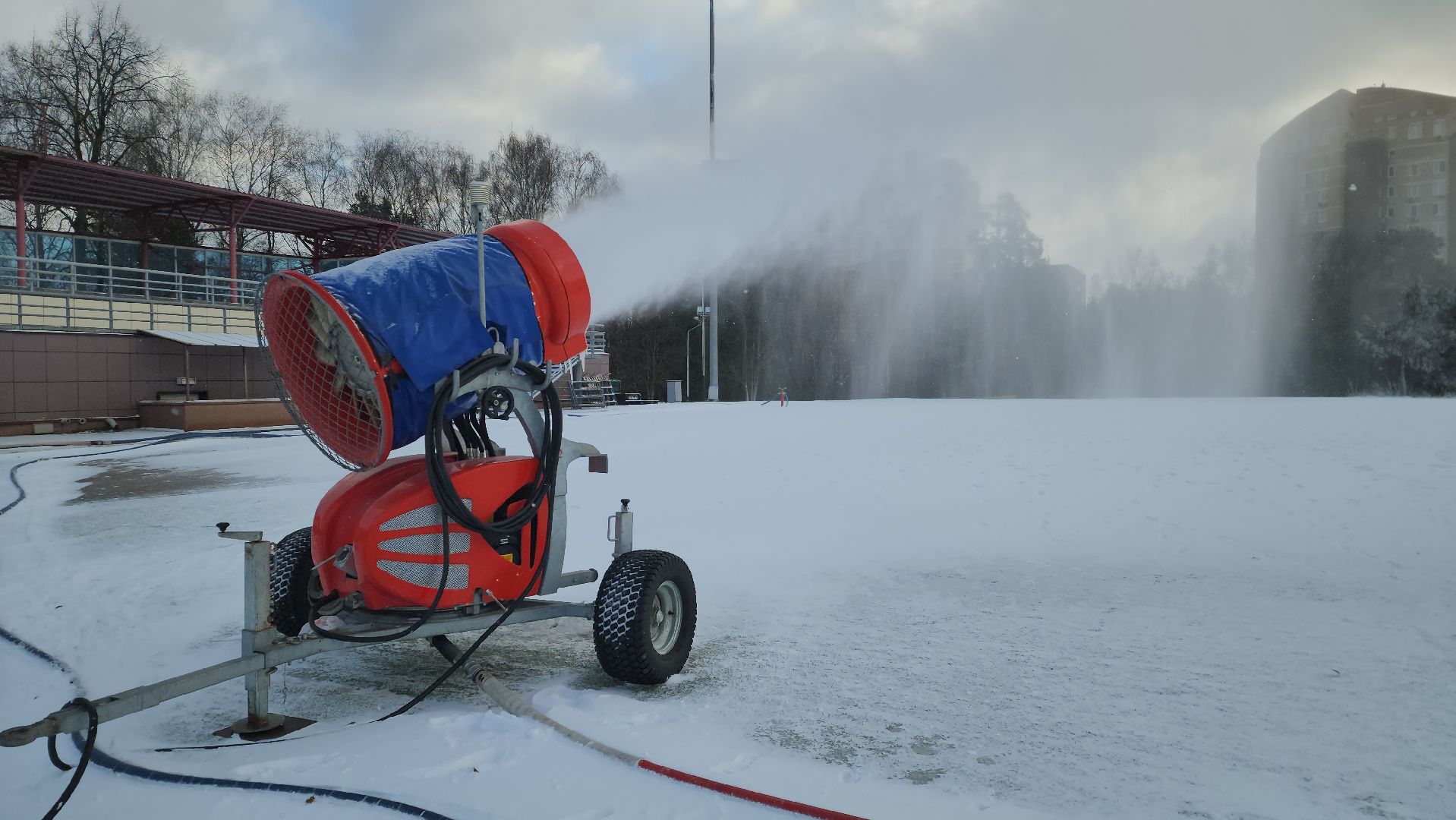 лыжный стадион, снеговые пушки, зима в  подмосковье, красногорск,