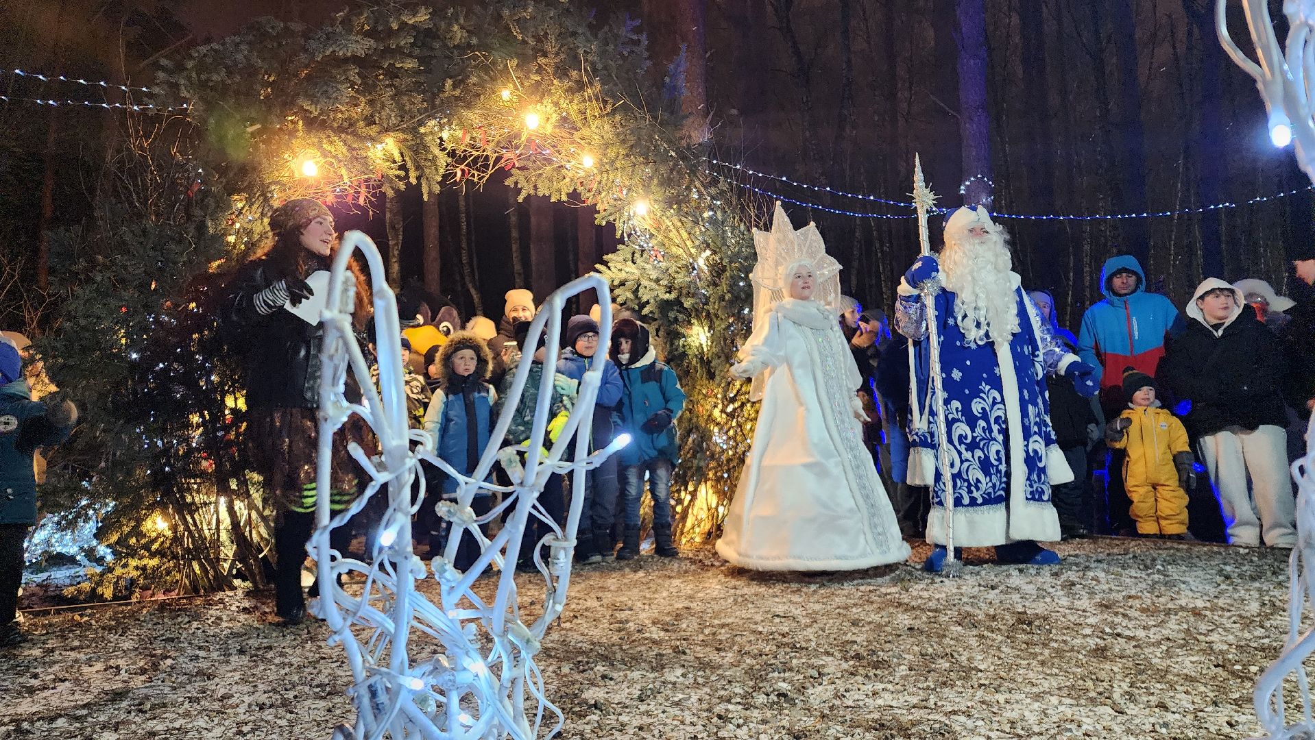 резиденция деда мороза, дед мороз, новый год, культура, парк , парк культуры, парк отдыха, дети,  семья, хоббии, каток, письмо деду морозу,  зима в  подмосковье,