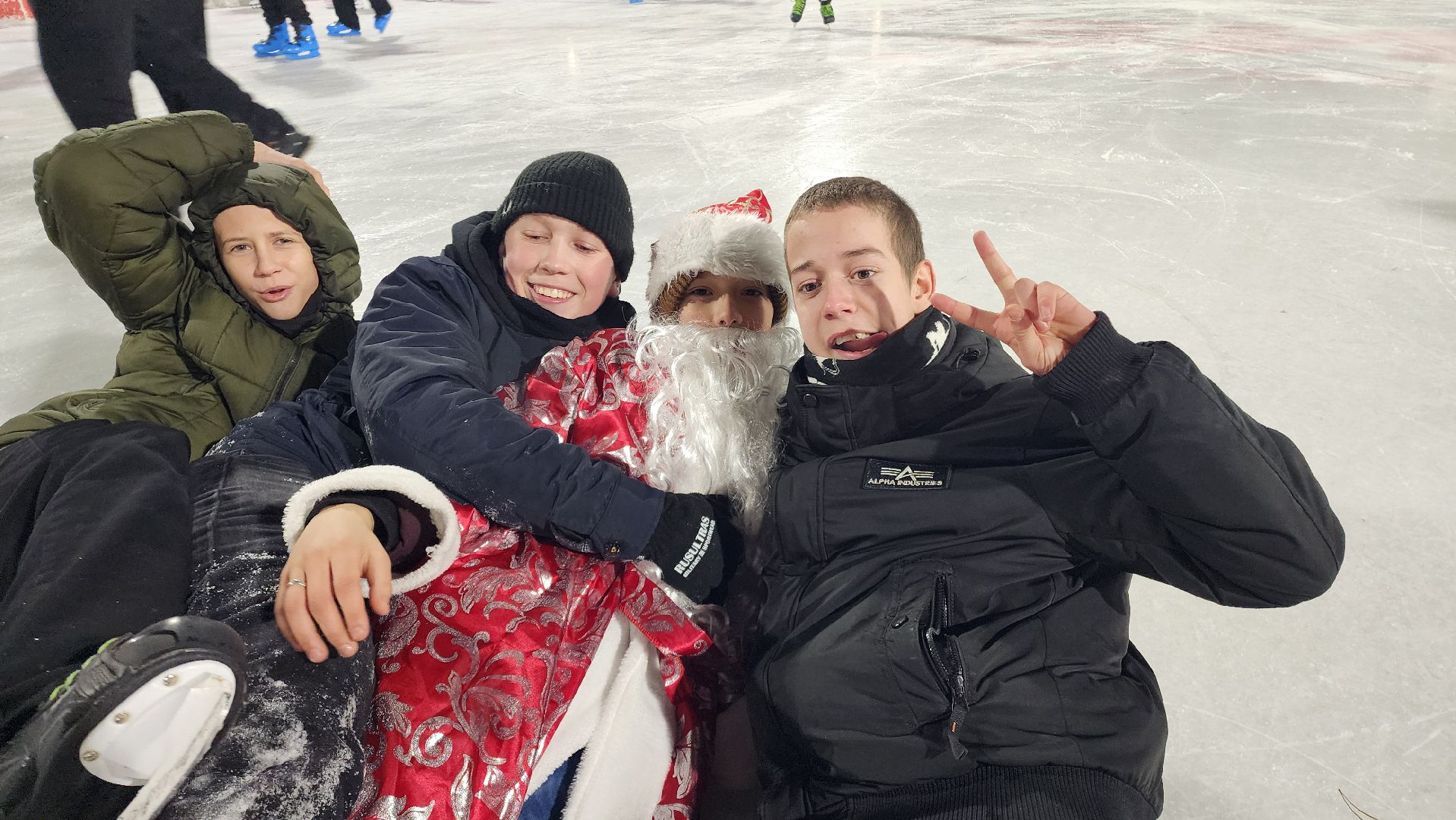 каток, зима в  подмосковье, домодедово, парк елочки, парк культуры, дед мороз,  почта деда мороза, резиденция деда мороза,