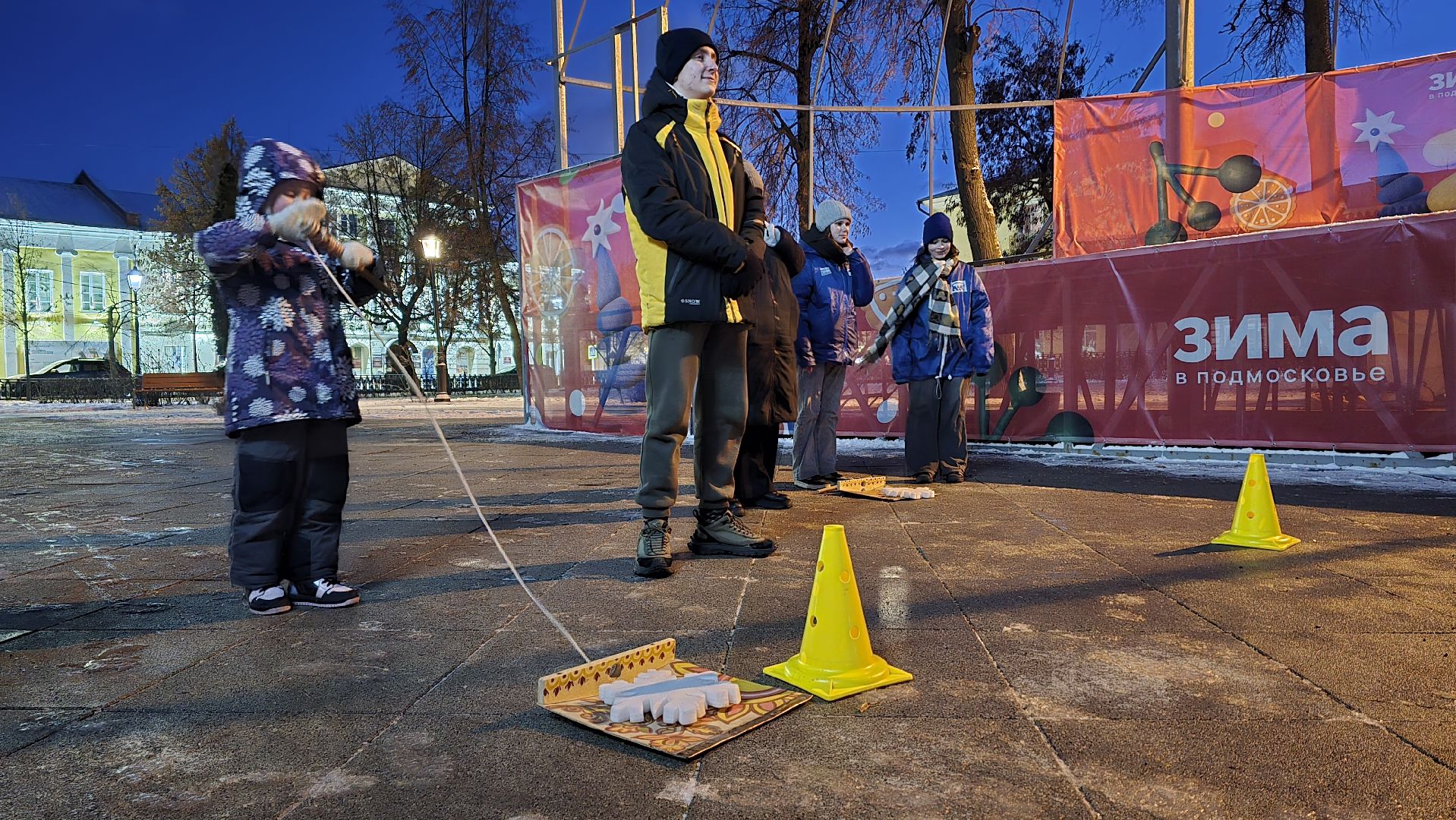 Коломна , парки сказки торжество, зима в подмосковье,