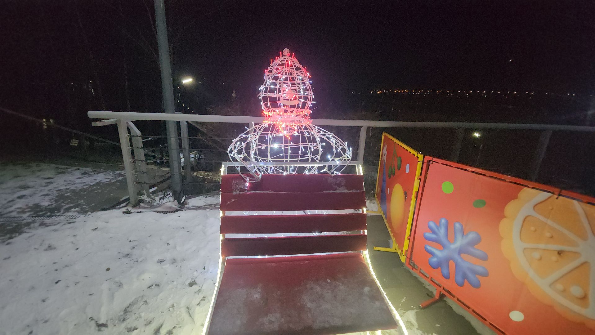 долгопрудный, парки, зимняя сказка, зима в подмосоковье, парк на набережной, светящие инсталляции, снеговик,