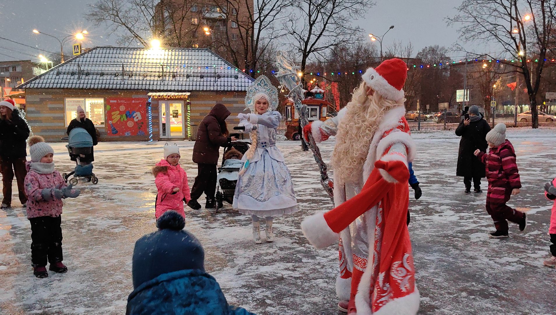 прокат коньков, каток,  морозы, коньки, стадион,
