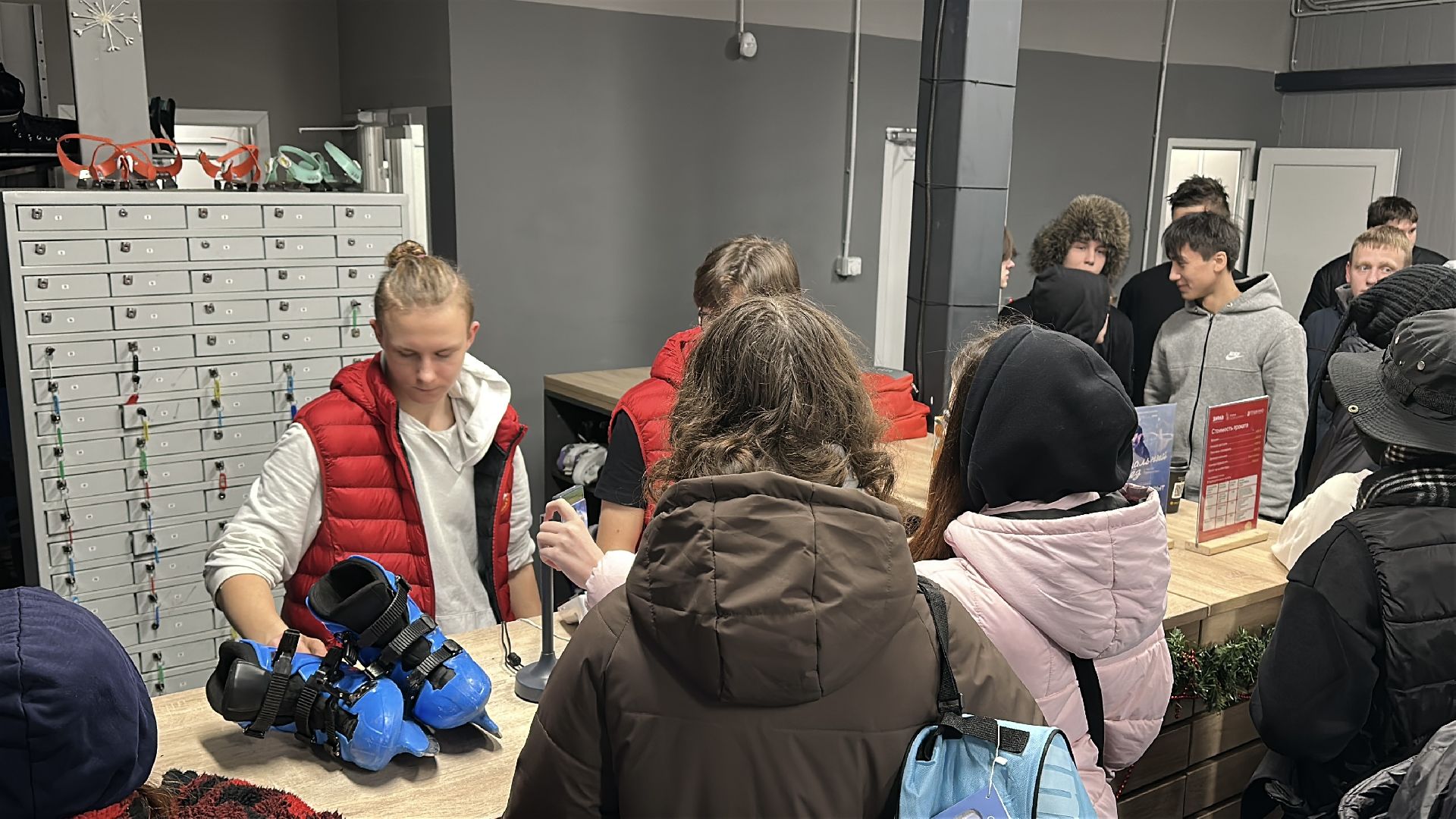 пушкинский городской округ, пушкино, центральный парк культуры и отдыха, каток, Каток в Пушкино, Коньки,