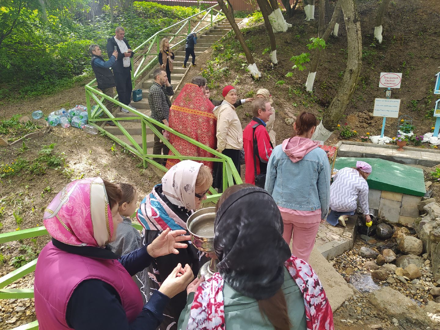 Нахабино, Никольский источник, Церковь, Святой Источник