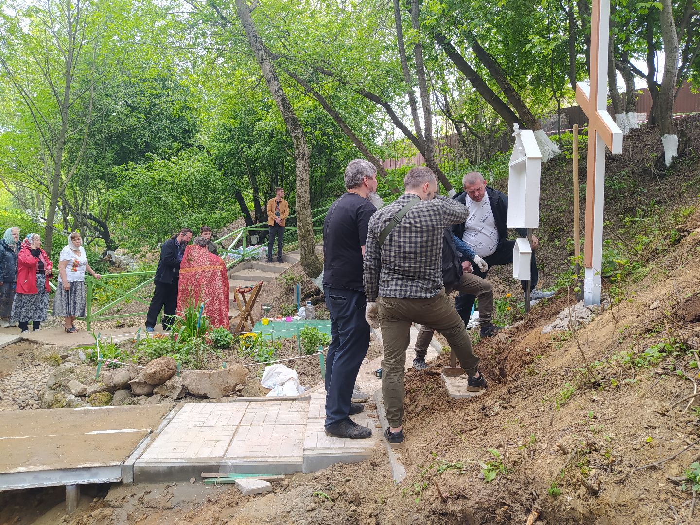 Нахабино, Никольский источник, Церковь, Святой Источник