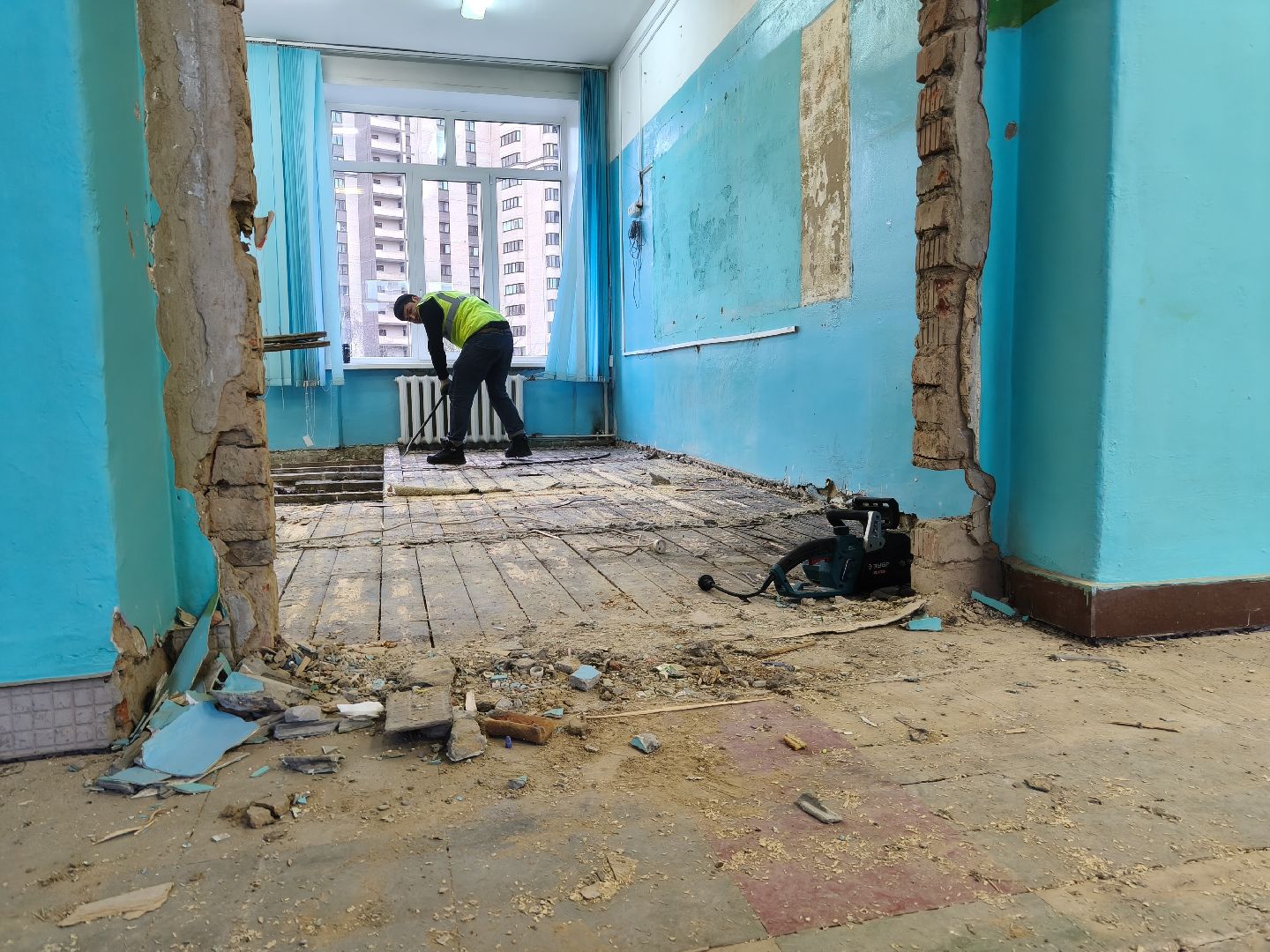 капитальный ремонт школы, наро-фоминск, демонтажные работы,