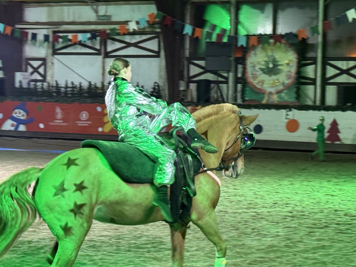 Котельники, Новогодняя елка, Глава, Белка, Лошади, Сказка,