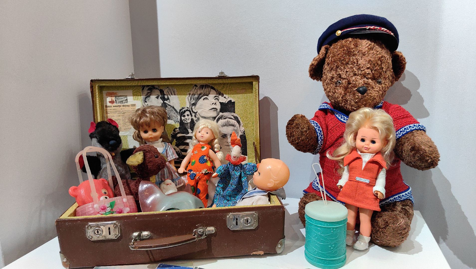 мебель, медвель, новогодние  елка, коллекция, музей,