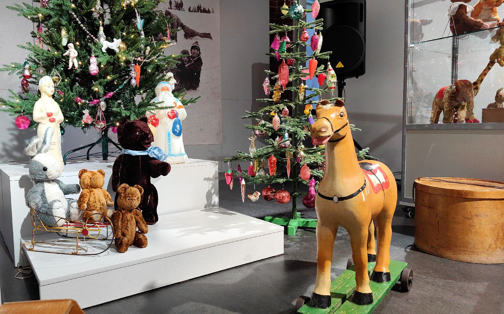 мебель, медвель, новогодние  елка, коллекция, музей,