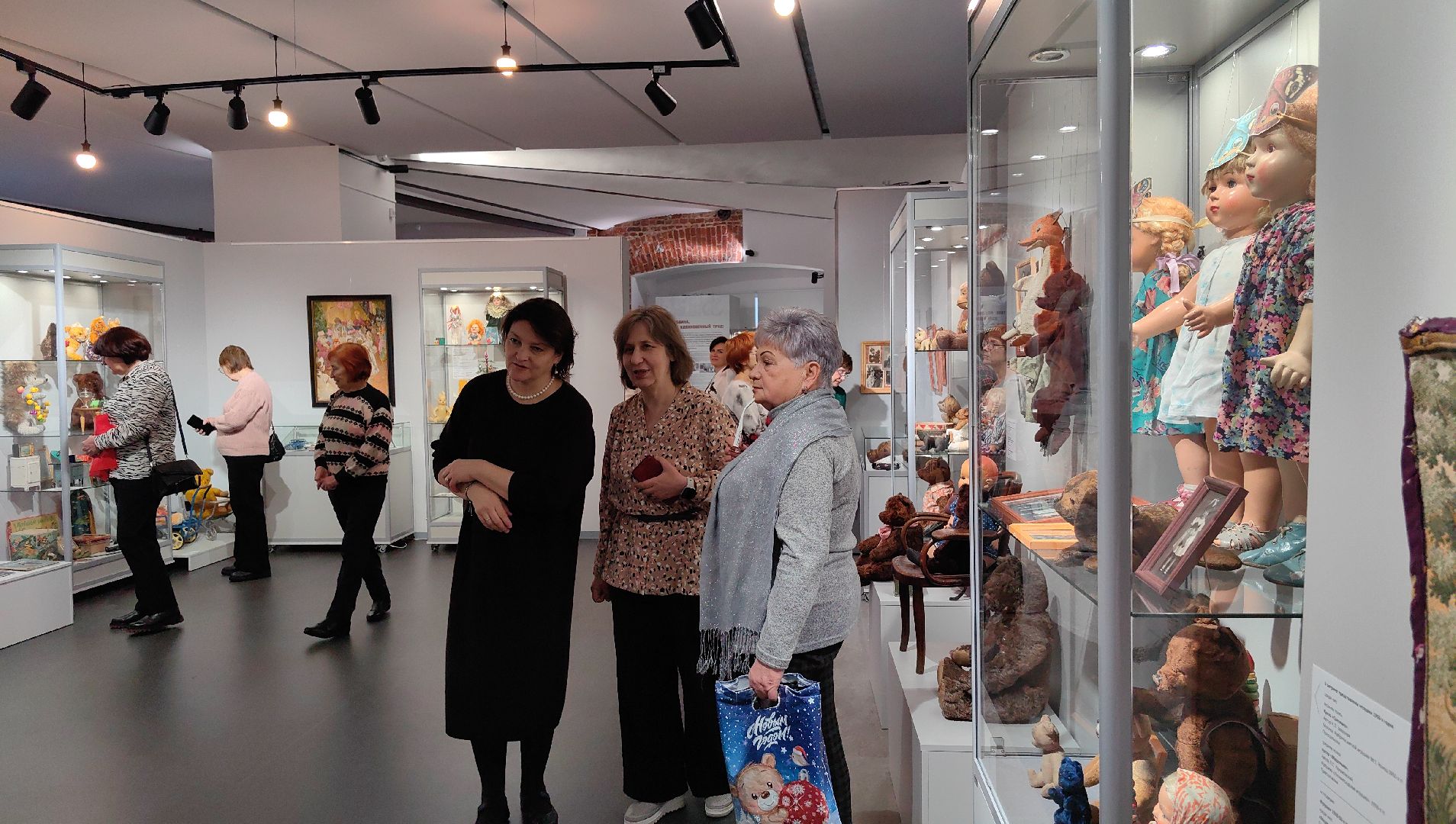 мебель, медвель, новогодние  елка, коллекция, музей,