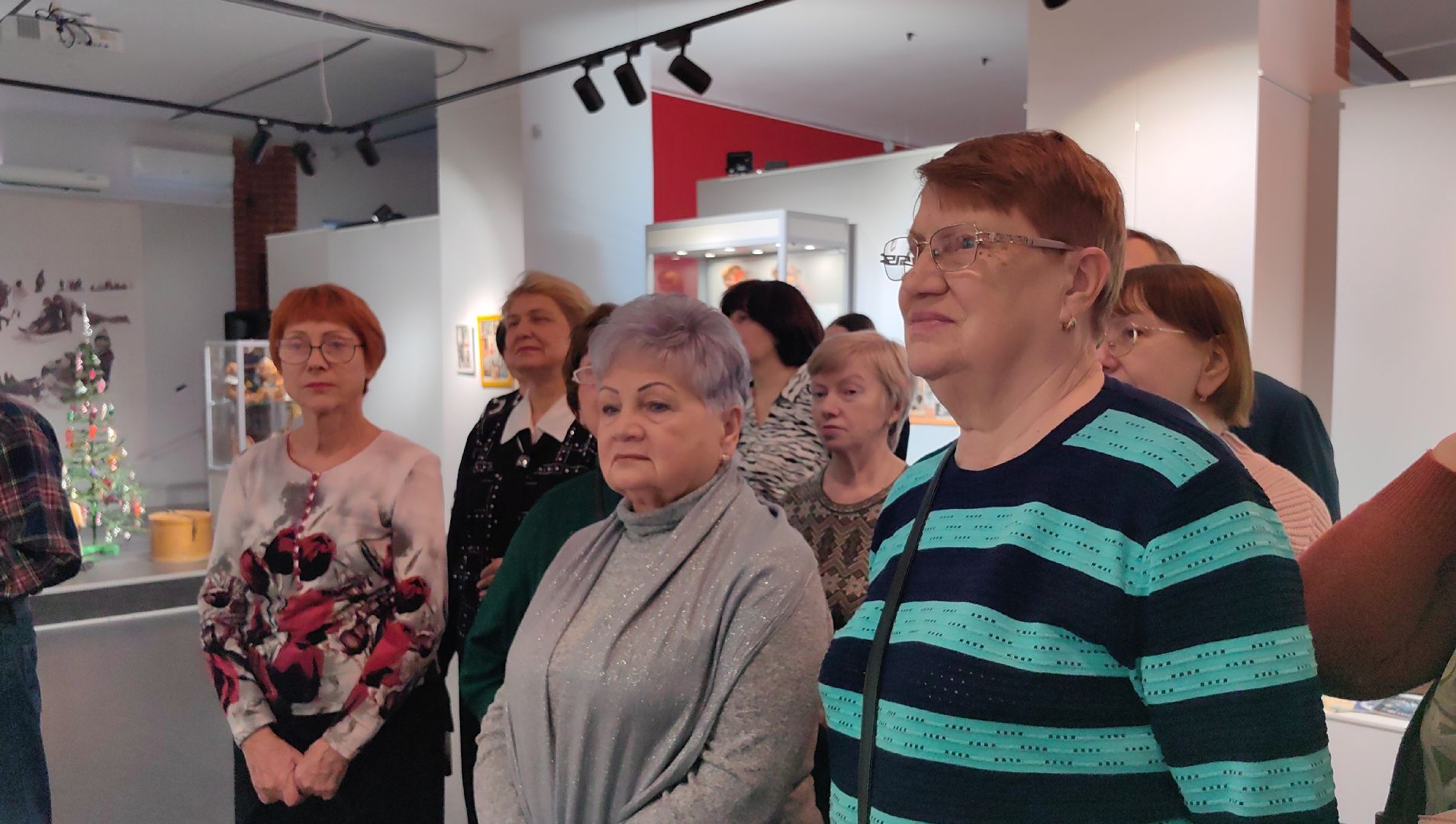 мебель, медвель, новогодние  елка, коллекция, музей,