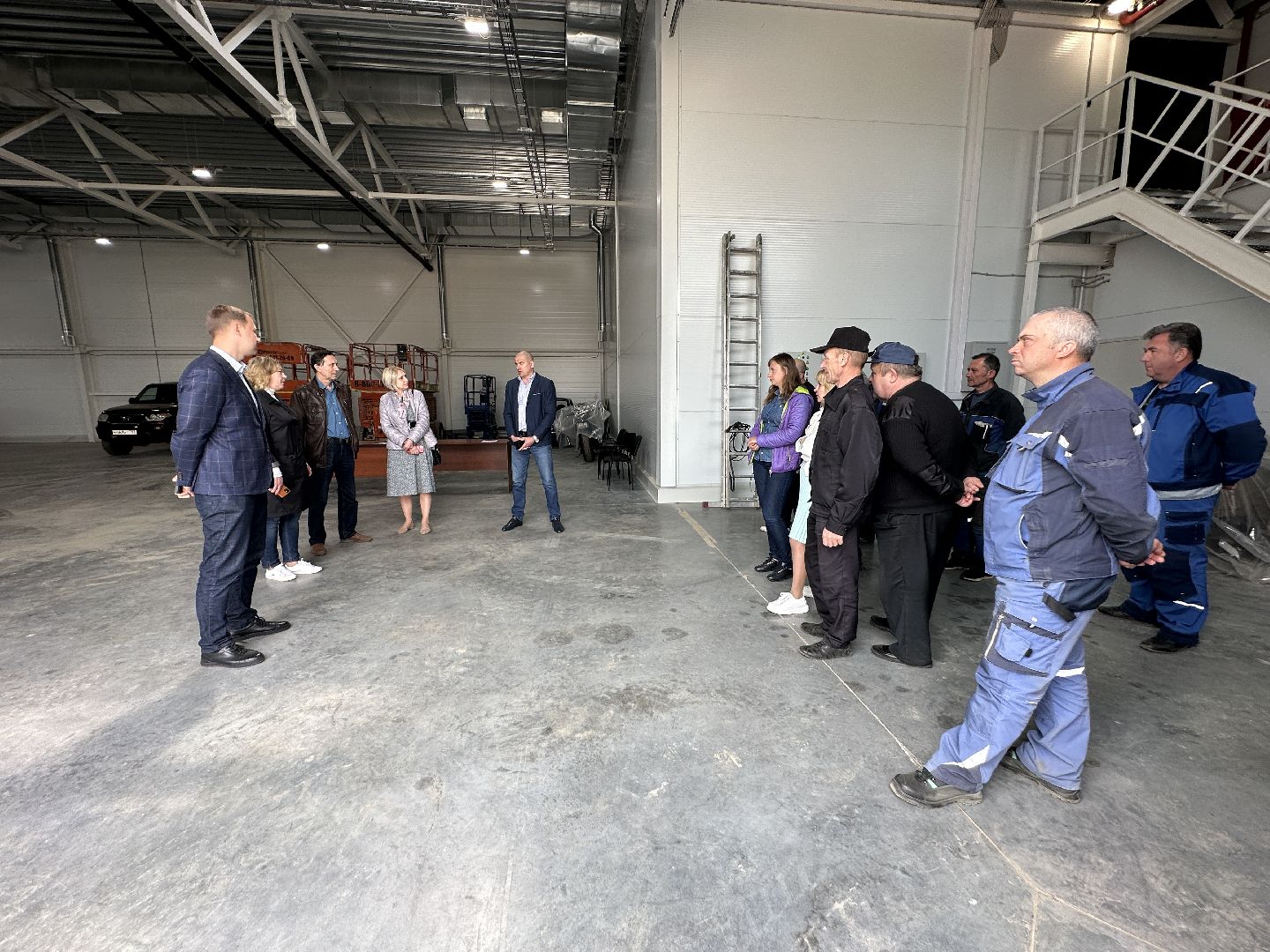 складские помещения, склад, маркет- плейс, мойка, бизнес