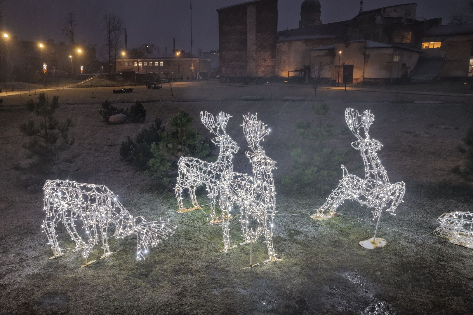 видео с коптера, новогодняя елка , елка в ликино-дулево,