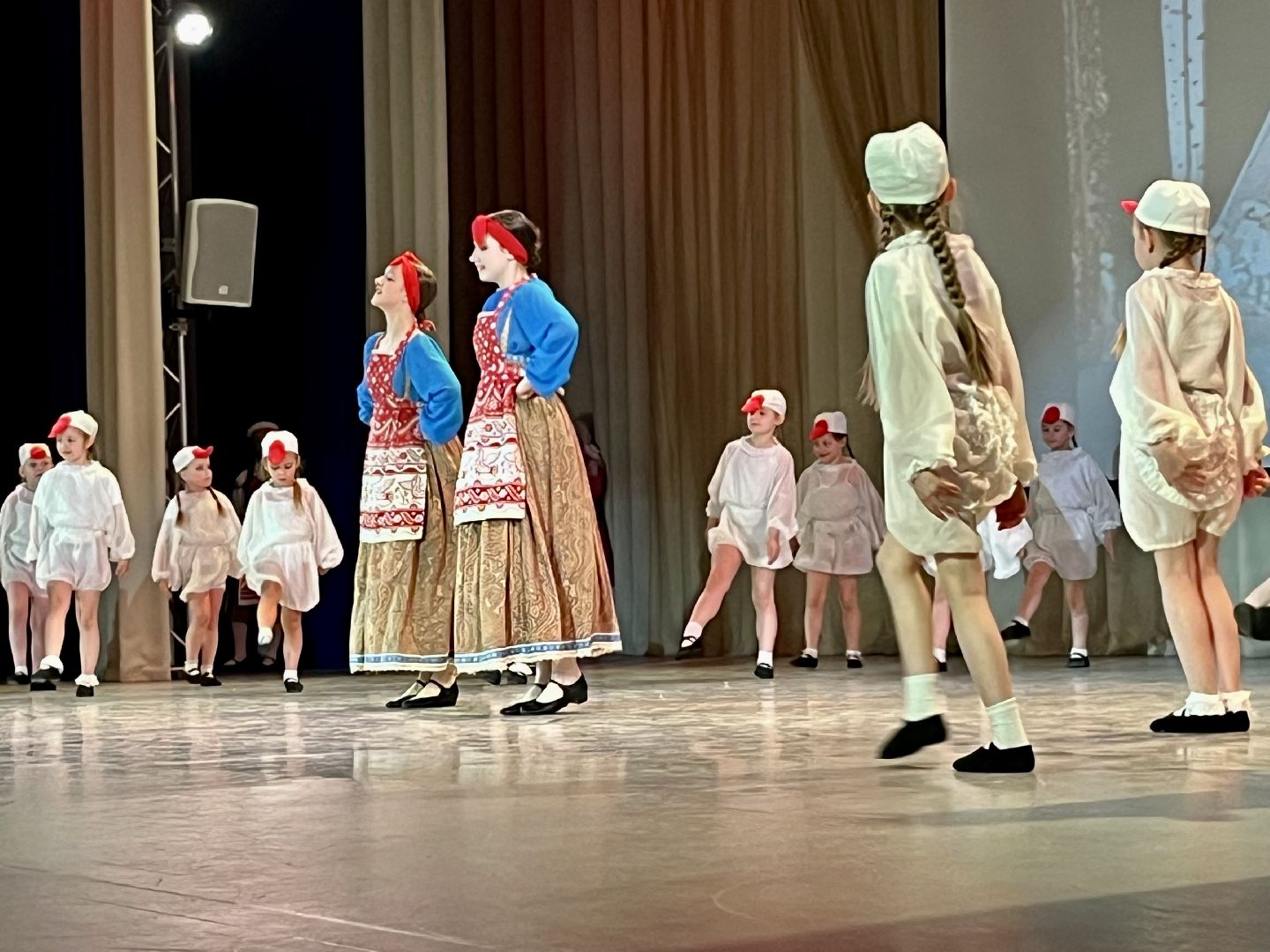 Наро-Фоминск, Наро-Фоминский городской округ. танец, культура Подмосковья, Веселинка, ансамбль танца