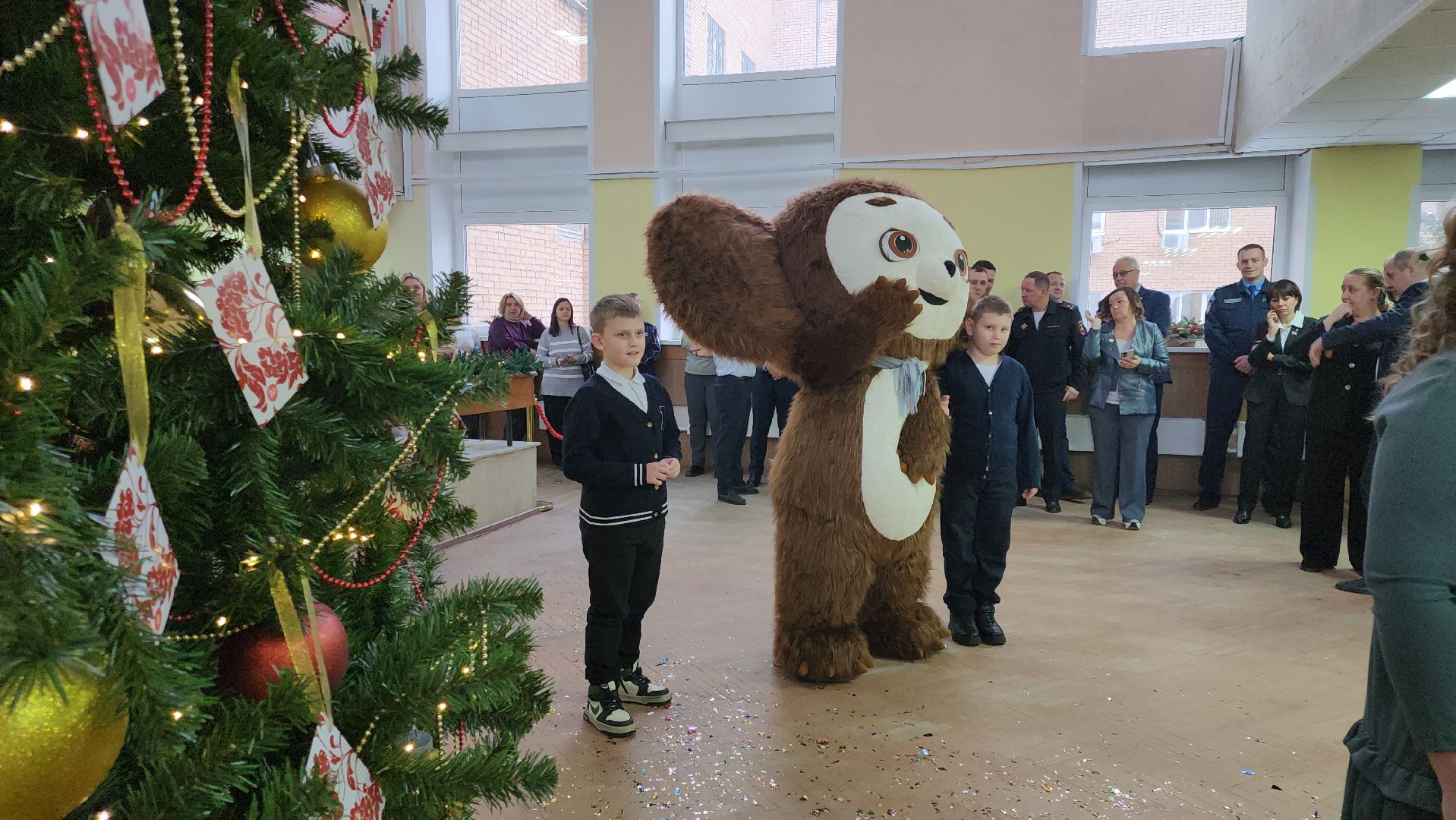 кашира, новый год, благотворительная акция, елка желаний, дети, многодетная семья,