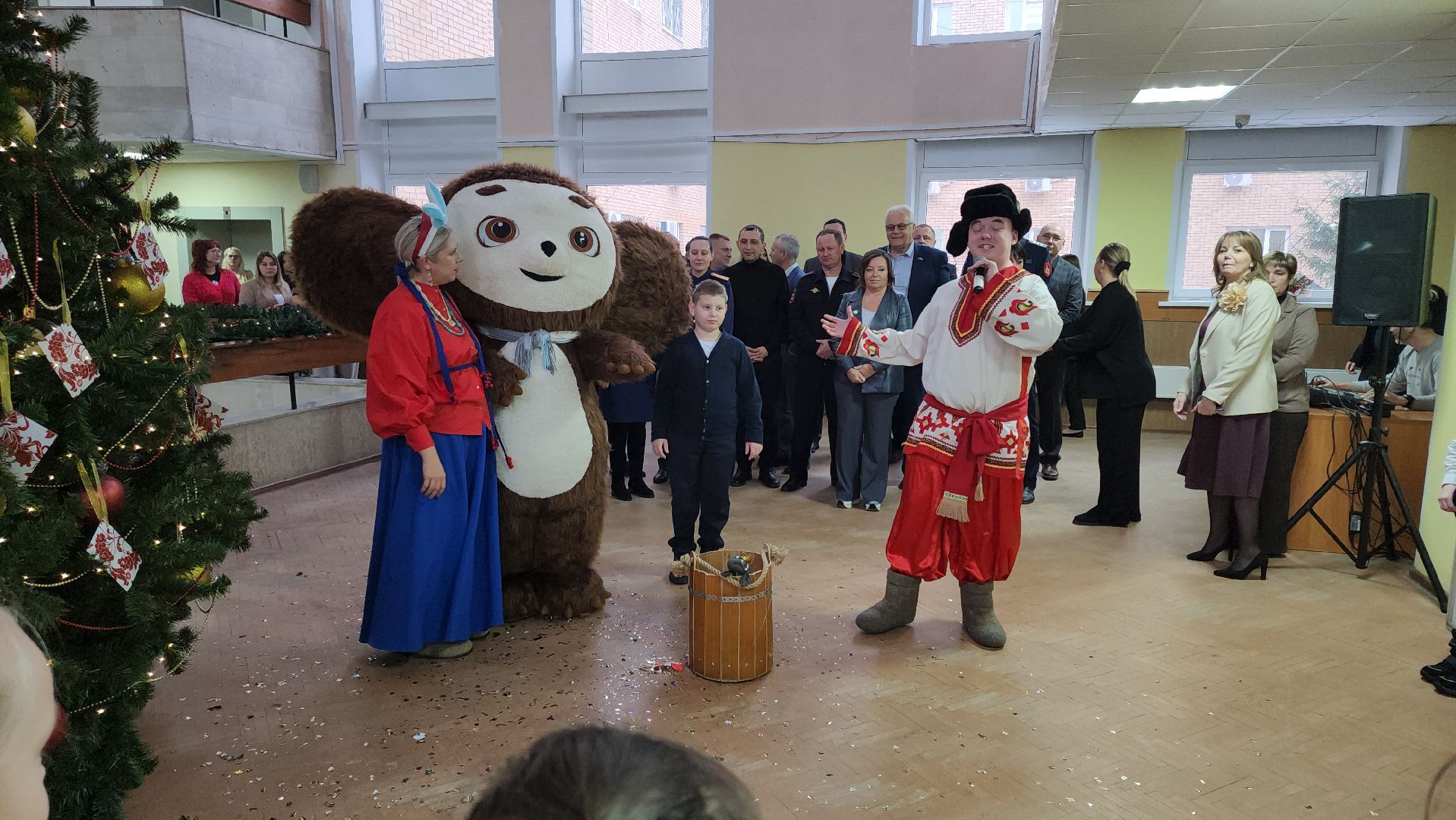 кашира, новый год, благотворительная акция, елка желаний, дети, многодетная семья,